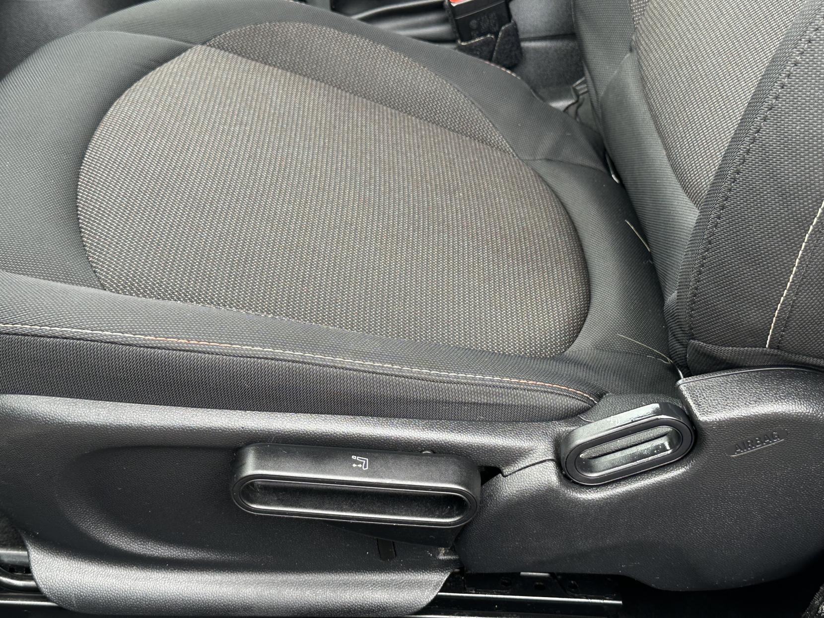 MINI Hatch 1.2 One Hatchback 3dr Petrol Manual Euro 6 (s/s) (102 ps)