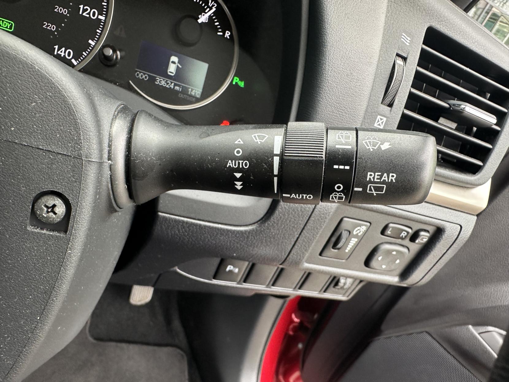 Lexus CT 1.8 200h Advance Hatchback 5dr Petrol Hybrid CVT Euro 6 (s/s) (136 ps)