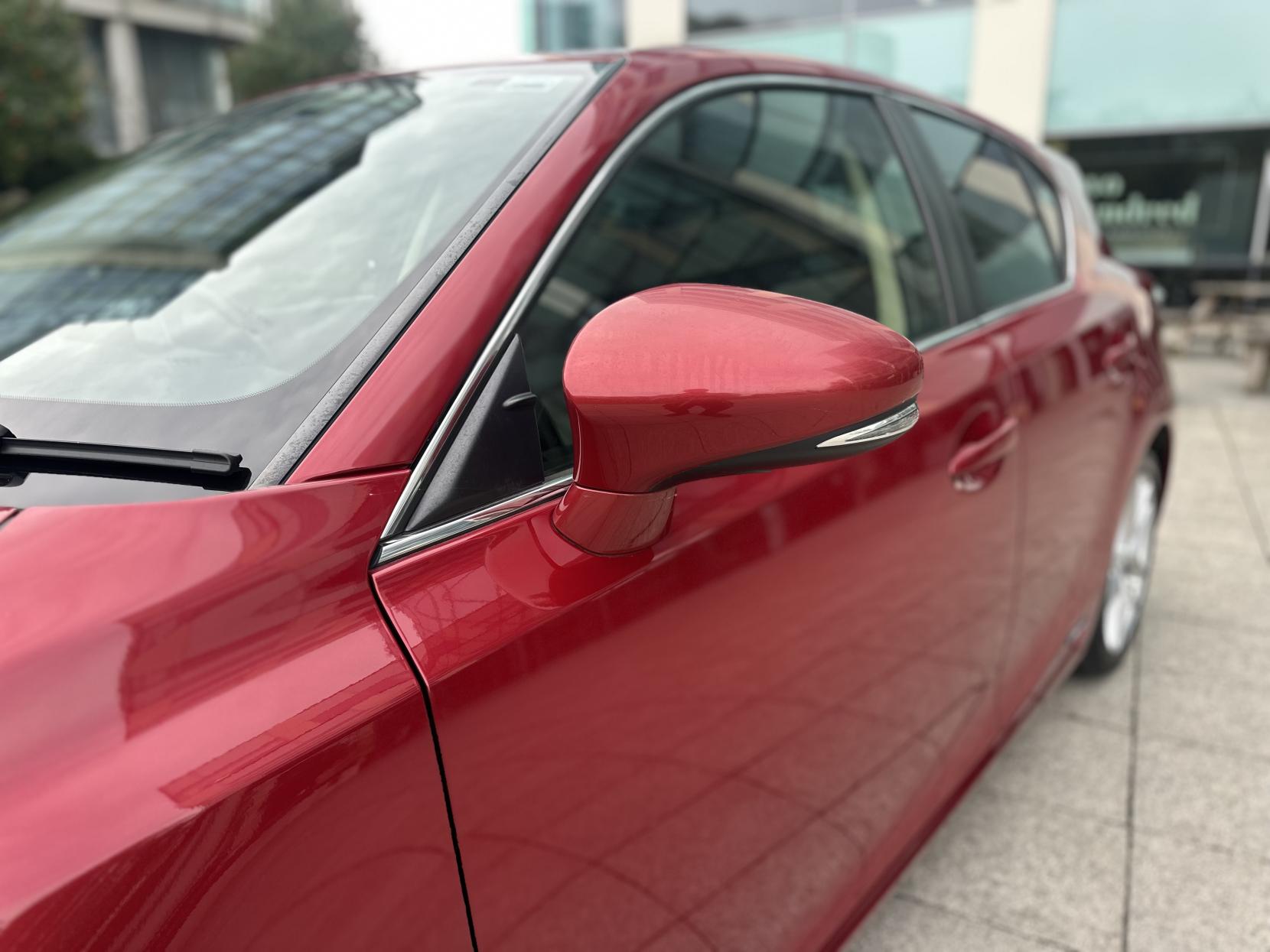 Lexus CT 1.8 200h Advance Hatchback 5dr Petrol Hybrid CVT Euro 6 (s/s) (136 ps)