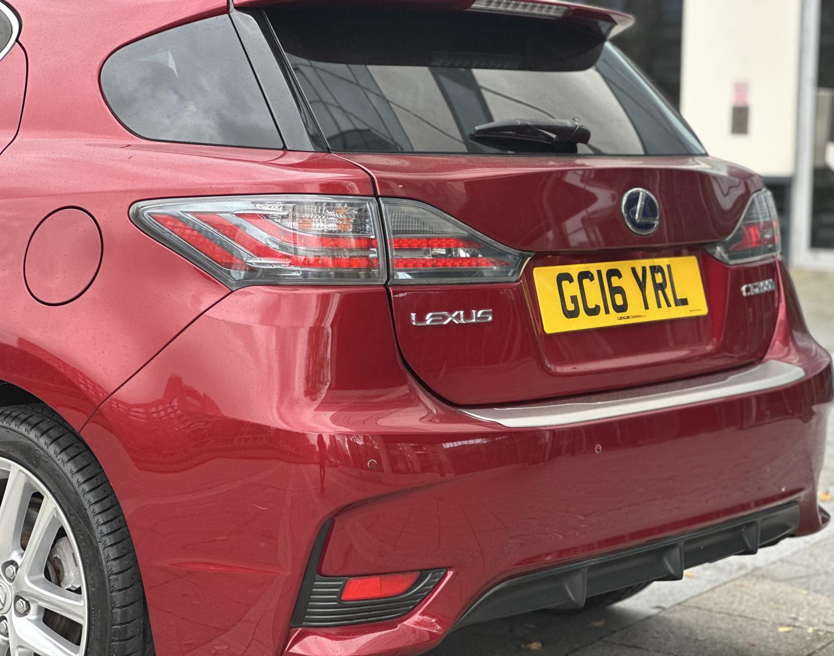 Lexus CT 1.8 200h Advance Hatchback 5dr Petrol Hybrid CVT Euro 6 (s/s) (136 ps)