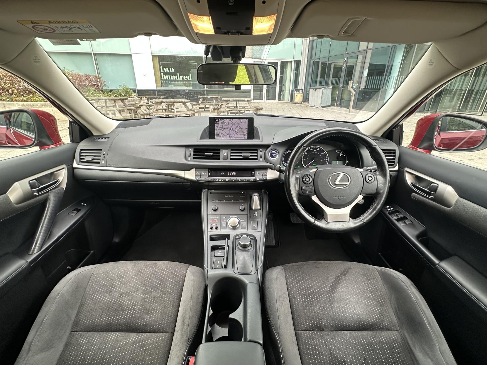 Lexus CT 1.8 200h Advance Hatchback 5dr Petrol Hybrid CVT Euro 6 (s/s) (136 ps)