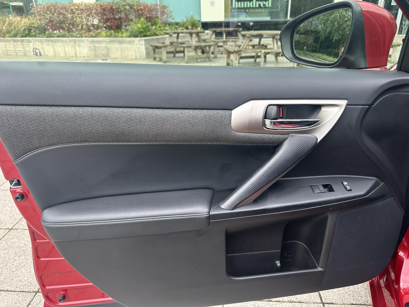 Lexus CT 1.8 200h Advance Hatchback 5dr Petrol Hybrid CVT Euro 6 (s/s) (136 ps)
