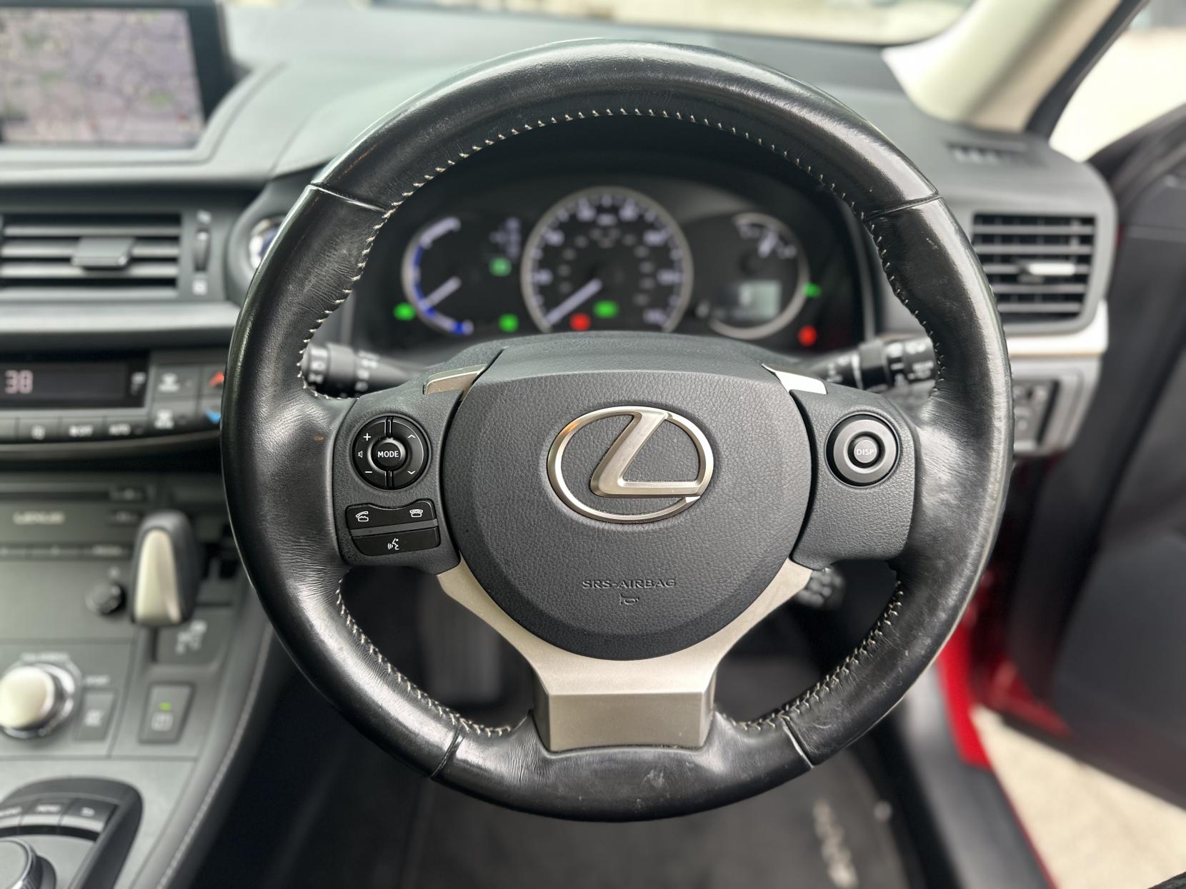 Lexus CT 1.8 200h Advance Hatchback 5dr Petrol Hybrid CVT Euro 6 (s/s) (136 ps)
