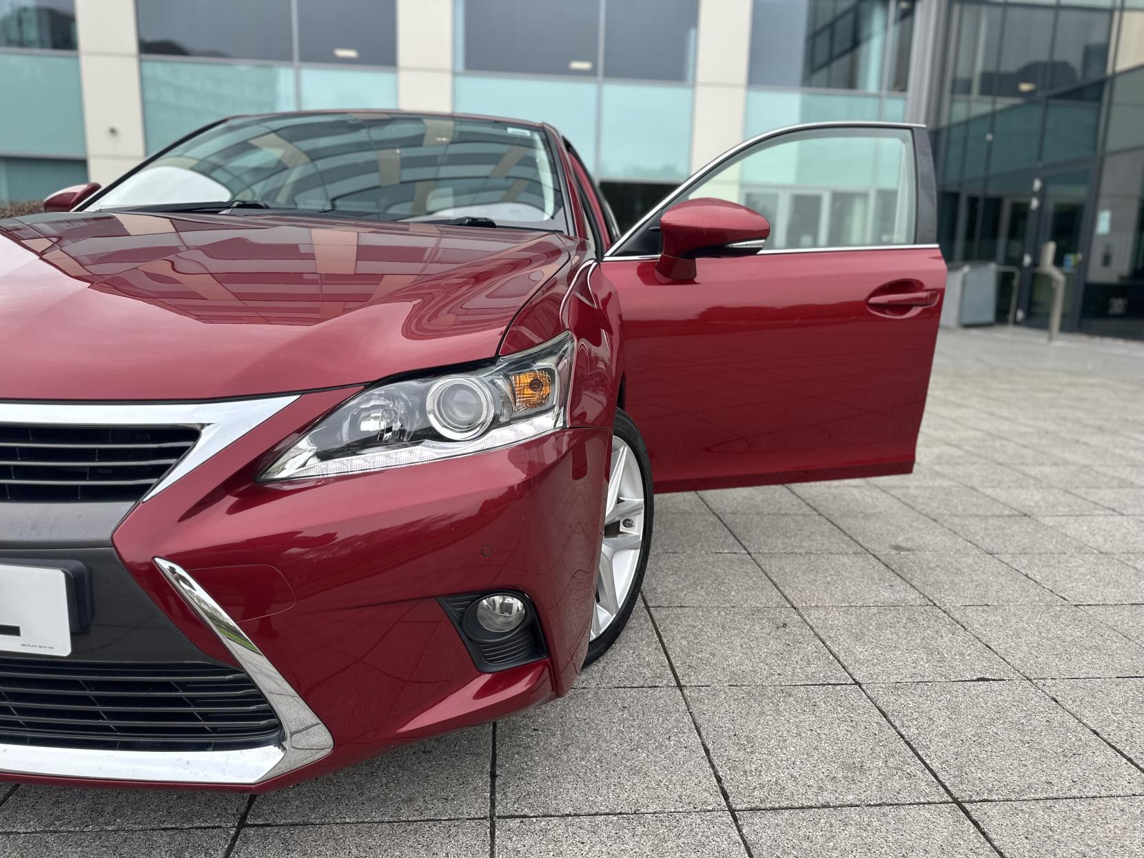 Lexus CT 1.8 200h Advance Hatchback 5dr Petrol Hybrid CVT Euro 6 (s/s) (136 ps)
