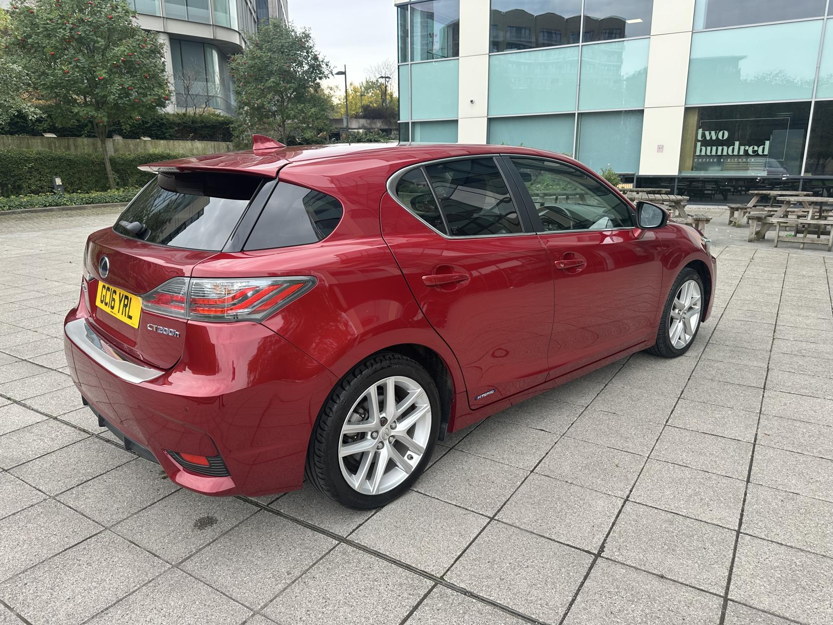 Lexus CT 1.8 200h Advance Hatchback 5dr Petrol Hybrid CVT Euro 6 (s/s) (136 ps)