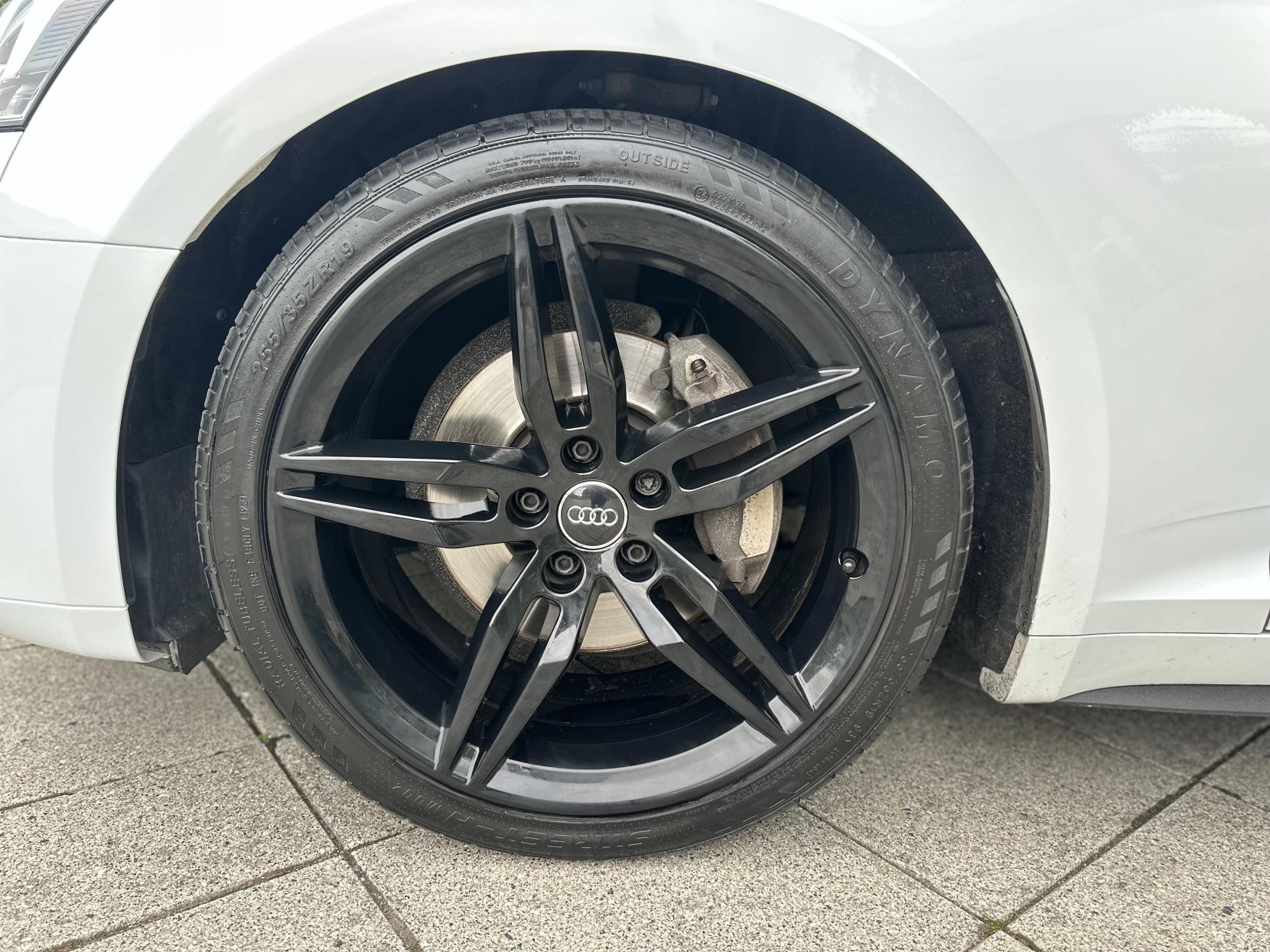 Audi A5 2.0 TDI S line Coupe 2dr Diesel S Tronic quattro Euro 6 (s/s) (190 ps)