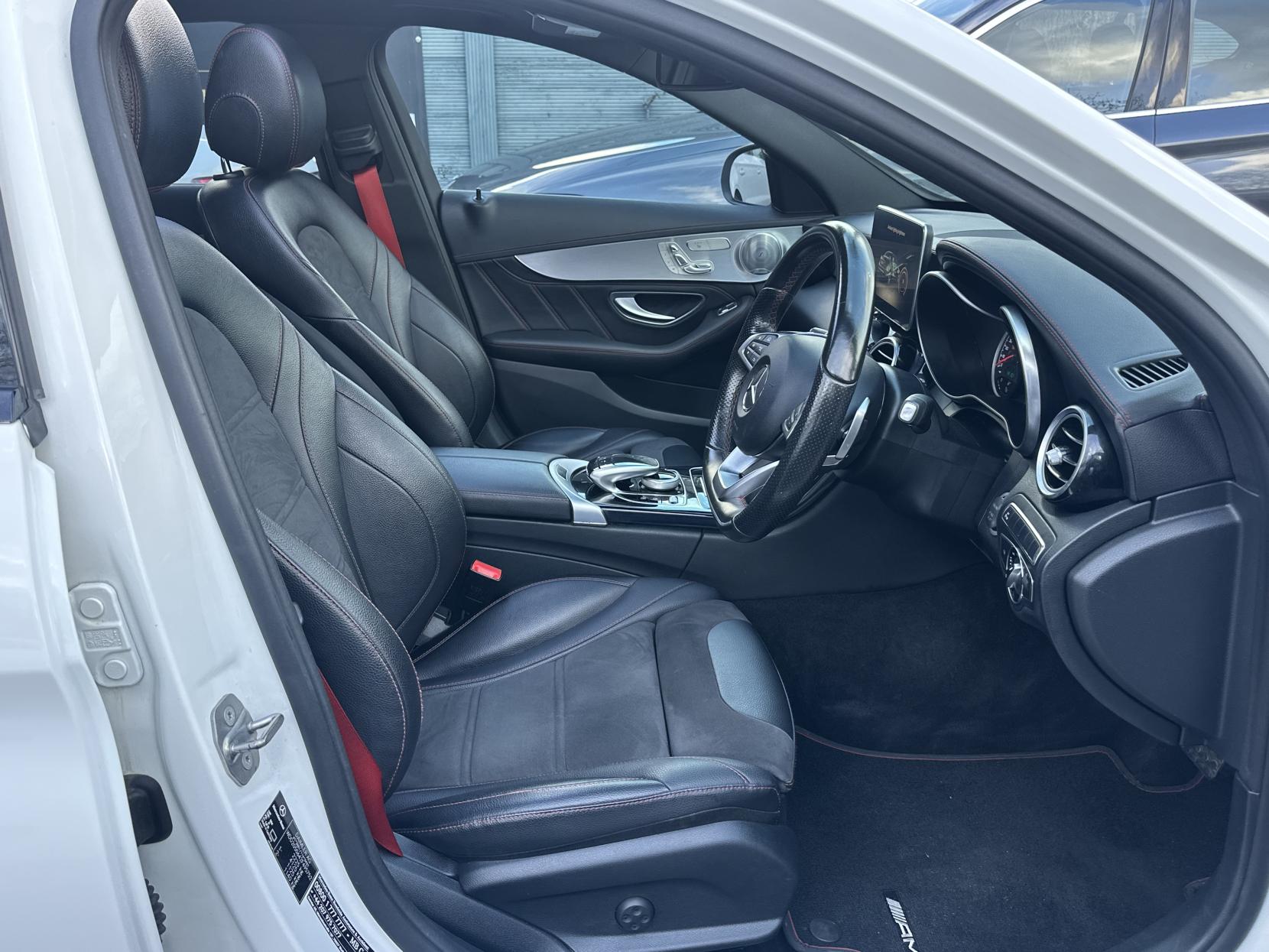 Mercedes-Benz C Class 3.0 C43 V6 AMG (Premium Plus) Saloon 4dr Petrol G-Tronic+ 4MATIC Euro 6 (s/s) (367 ps)