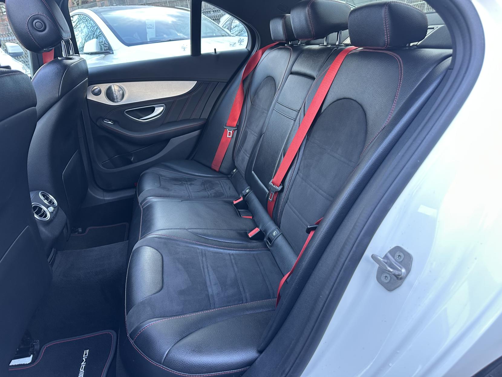 Mercedes-Benz C Class 3.0 C43 V6 AMG (Premium Plus) Saloon 4dr Petrol G-Tronic+ 4MATIC Euro 6 (s/s) (367 ps)