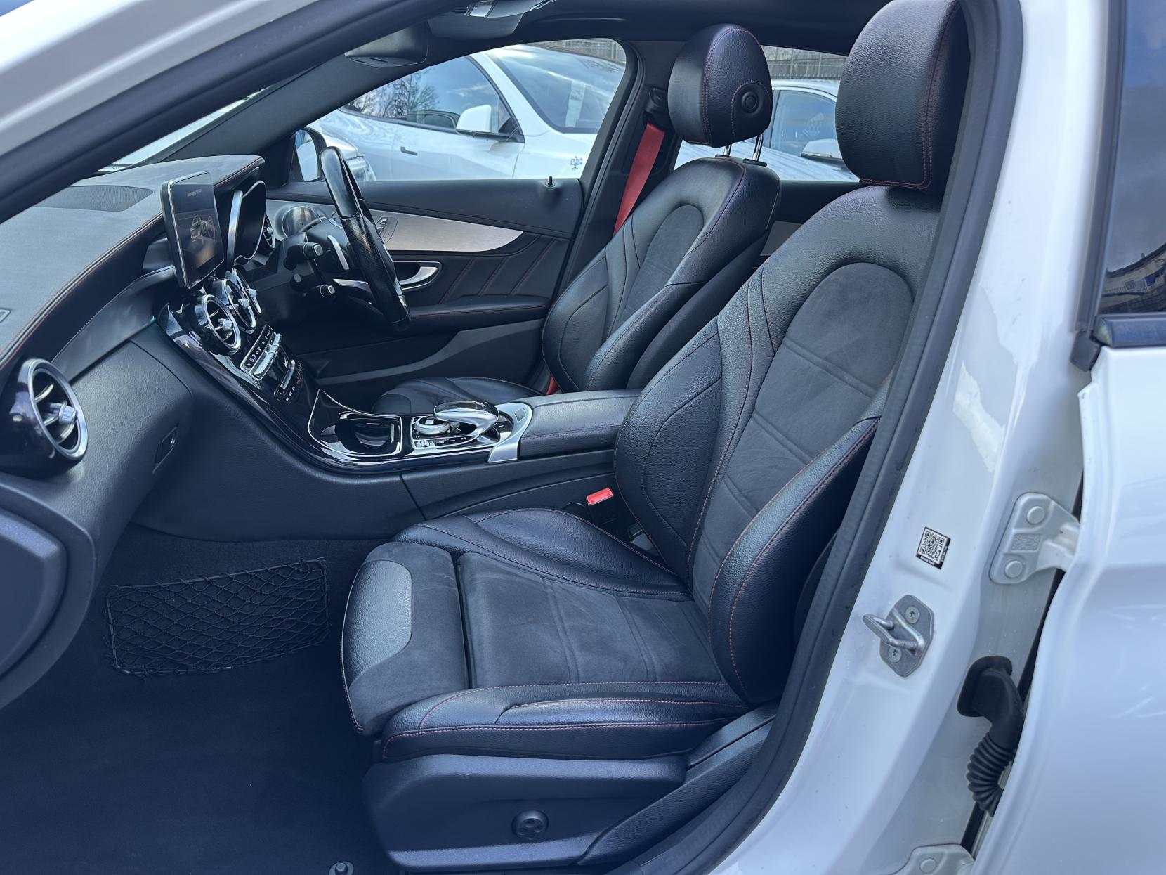 Mercedes-Benz C Class 3.0 C43 V6 AMG (Premium Plus) Saloon 4dr Petrol G-Tronic+ 4MATIC Euro 6 (s/s) (367 ps)