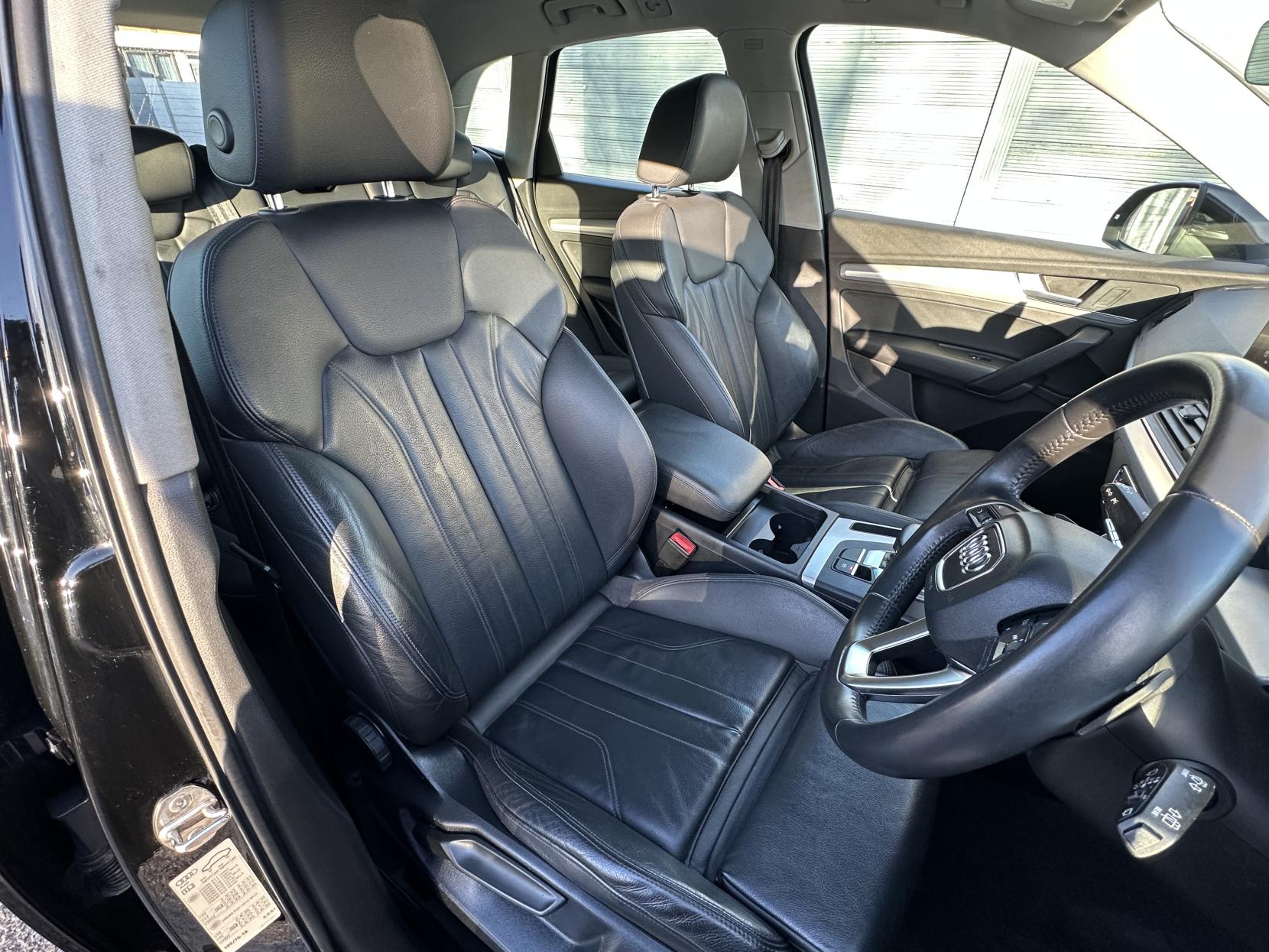 Audi Q5 2.0 TFSI Sport SUV 5dr Petrol S Tronic quattro Euro 6 (s/s) (252 ps)