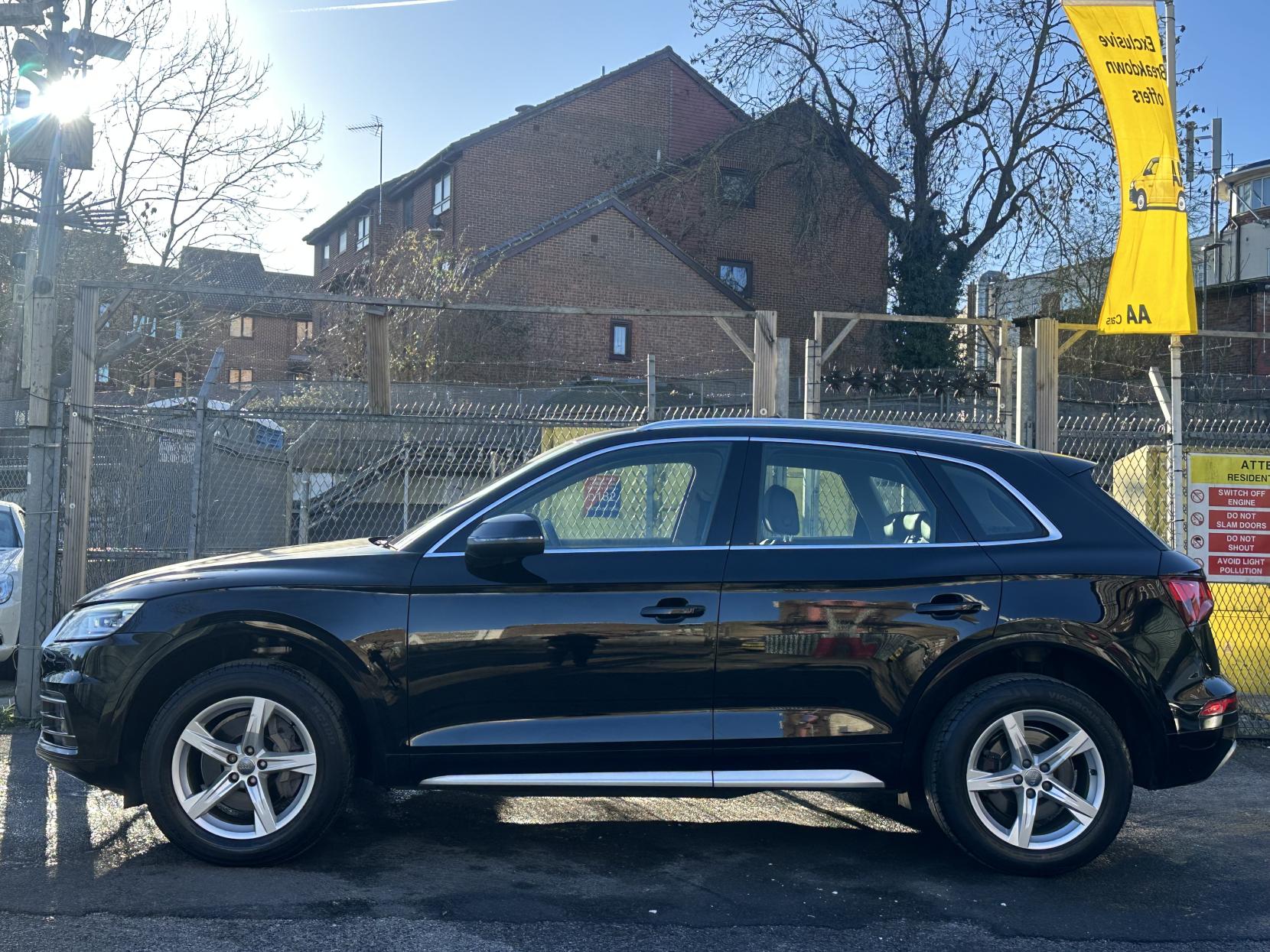 Audi Q5 2.0 TFSI Sport SUV 5dr Petrol S Tronic quattro Euro 6 (s/s) (252 ps)