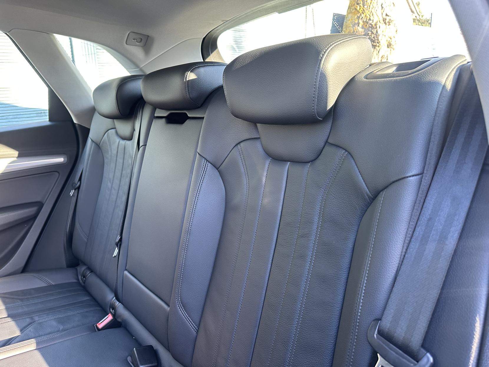 Audi Q5 2.0 TFSI Sport SUV 5dr Petrol S Tronic quattro Euro 6 (s/s) (252 ps)