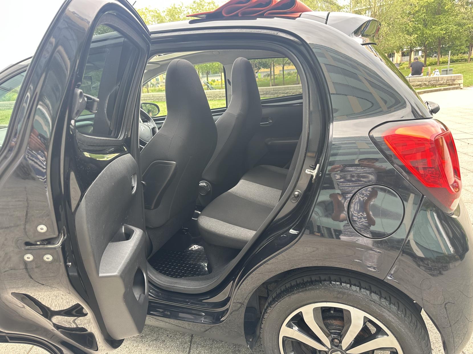 Citroen C1 1.2 PureTech Flair Airscape 5dr Petrol Manual Euro 5 (Euro 5) (82 ps)
