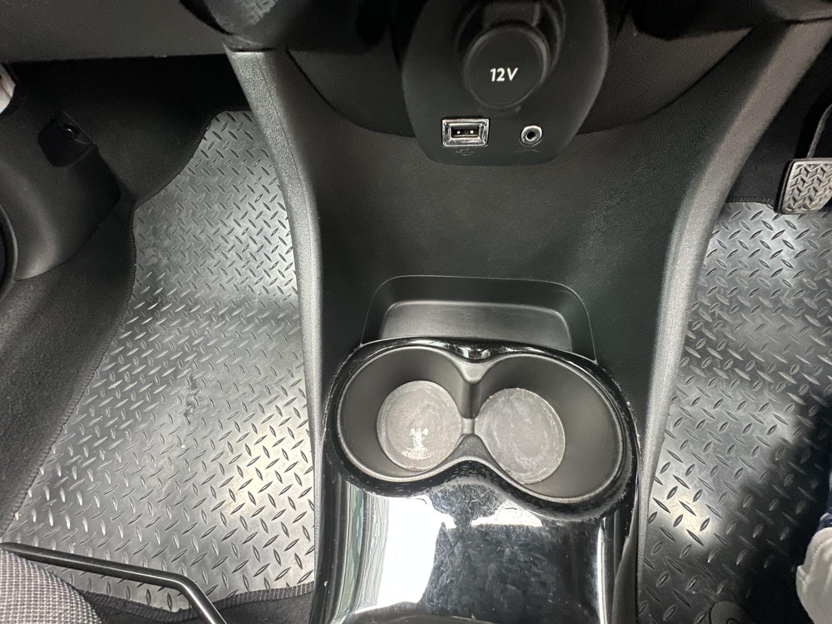 Citroen C1 1.2 PureTech Flair Airscape 5dr Petrol Manual Euro 5 (Euro 5) (82 ps)