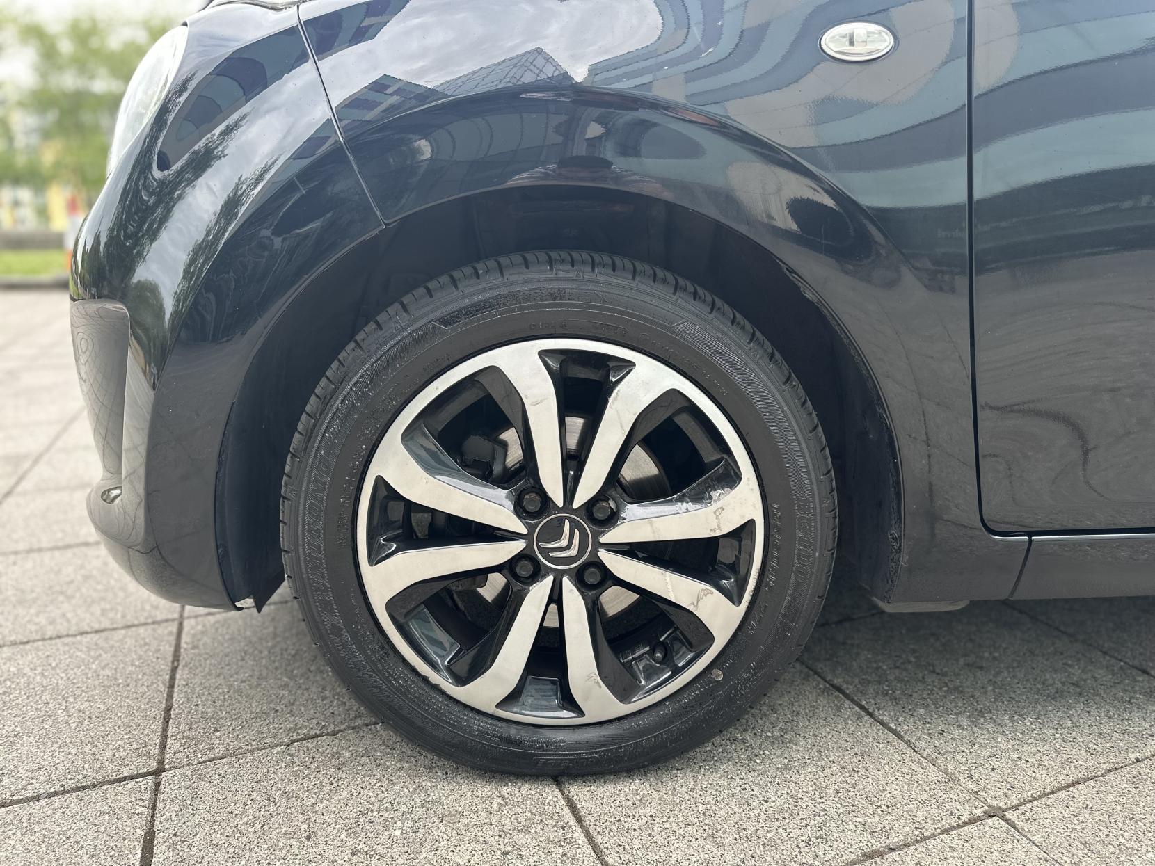 Citroen C1 1.2 PureTech Flair Airscape 5dr Petrol Manual Euro 5 (Euro 5) (82 ps)