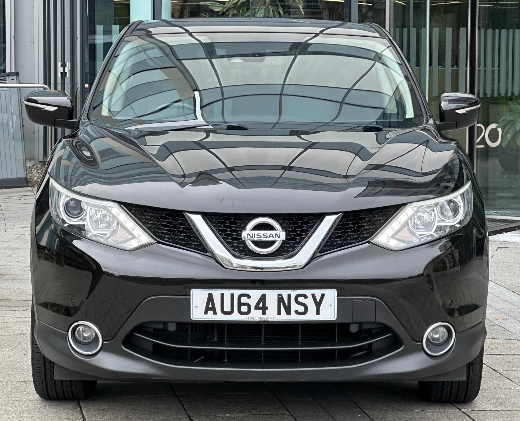 Nissan Qashqai 1.2 DIG-T Acenta Premium SUV 5dr Petrol Manual 2WD Euro 5 (s/s) (115 ps)