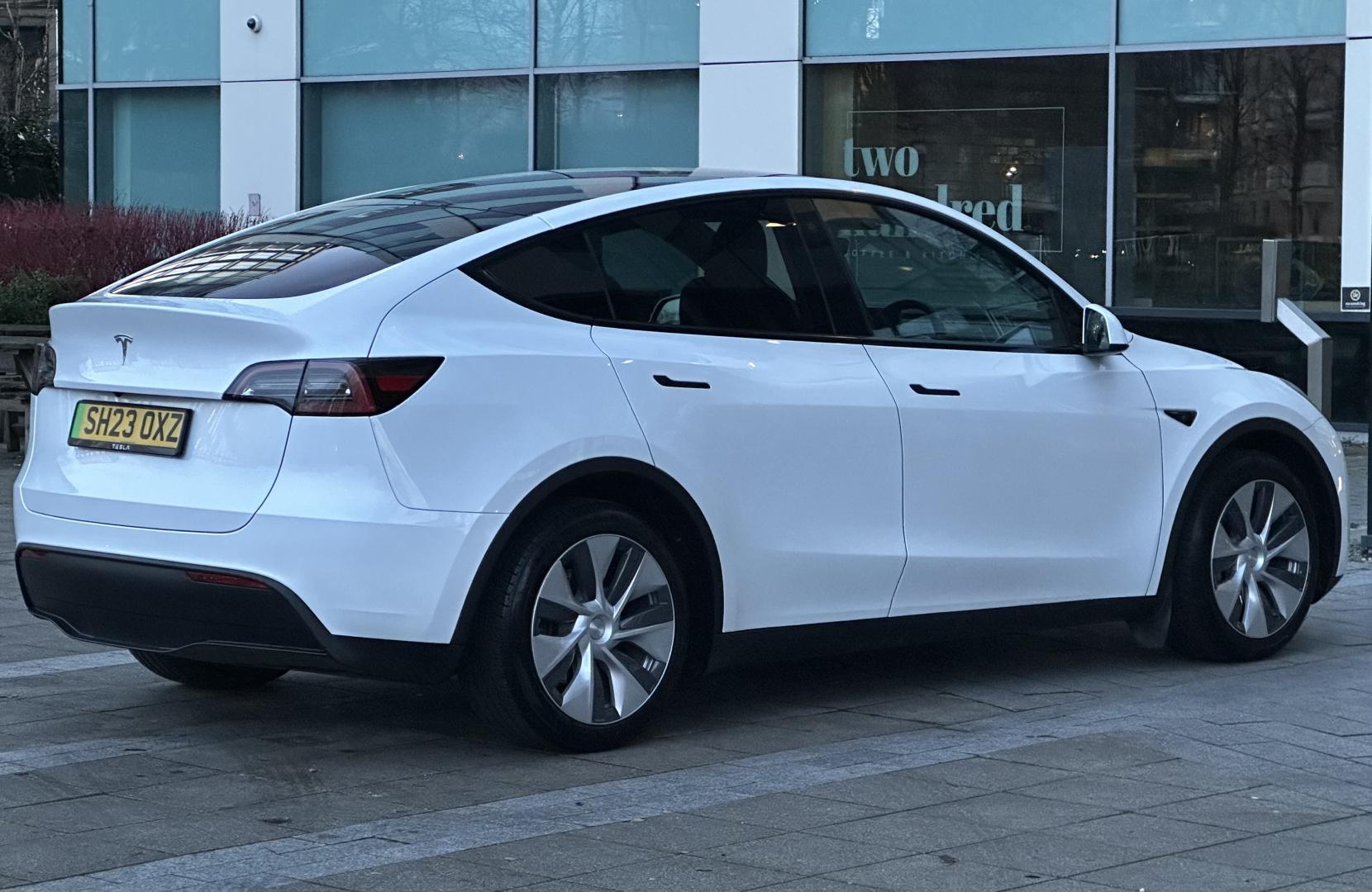 Tesla Model Y SUV 5dr Electric Auto RWD (346 ps)