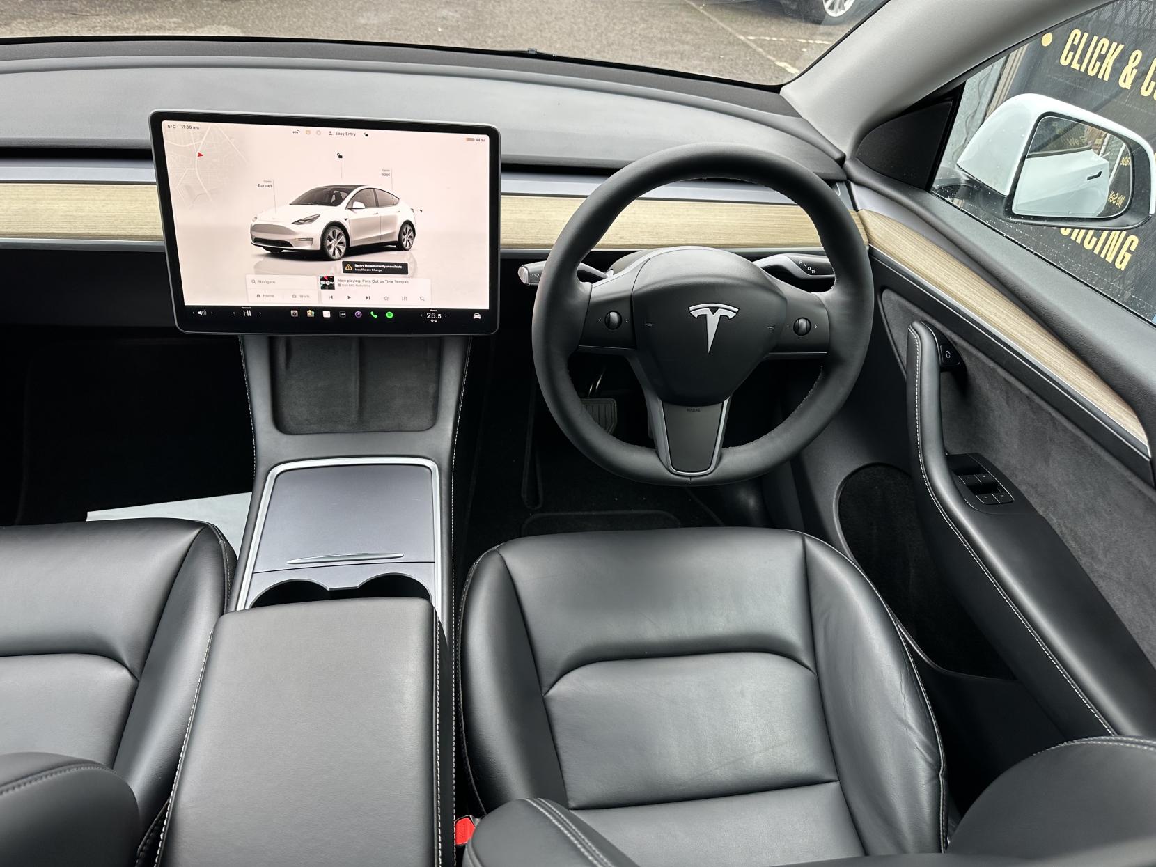 Tesla Model Y SUV (2021 - 2024)