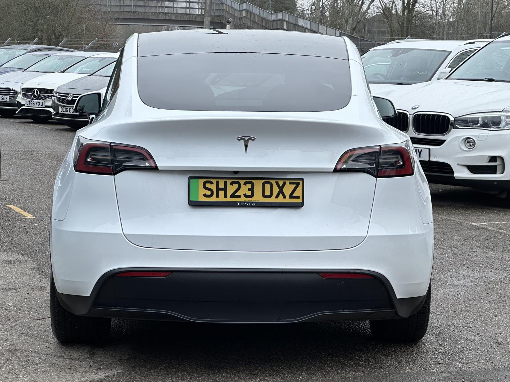 Tesla Model Y SUV (2021 - 2024)