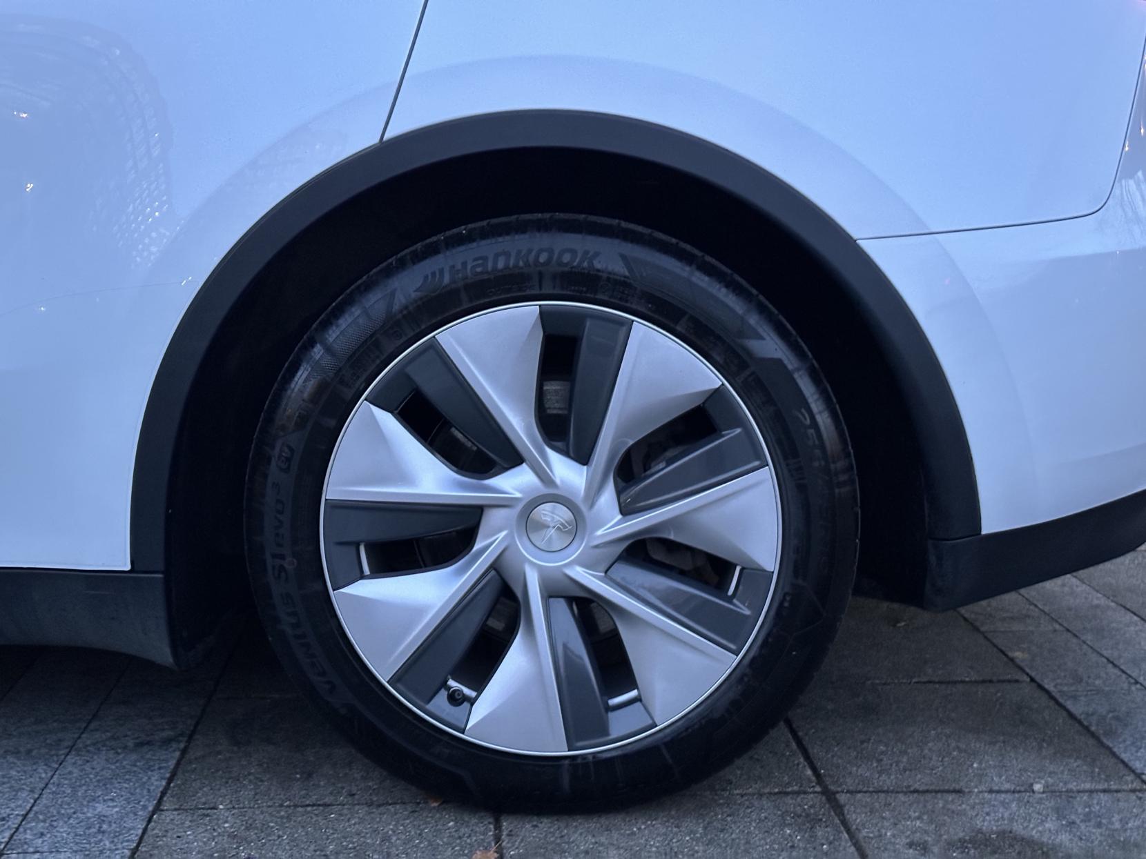 Tesla Model Y SUV 5dr Electric Auto RWD (346 ps)