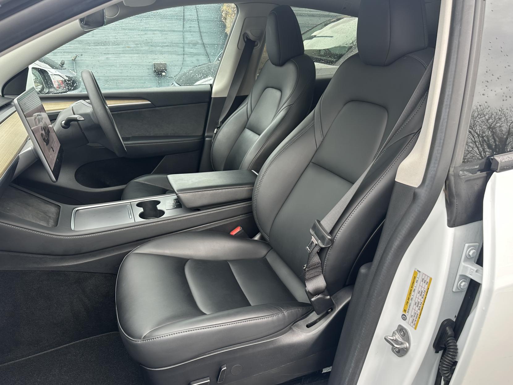 Tesla Model Y SUV 5dr Electric Auto RWD (346 ps)