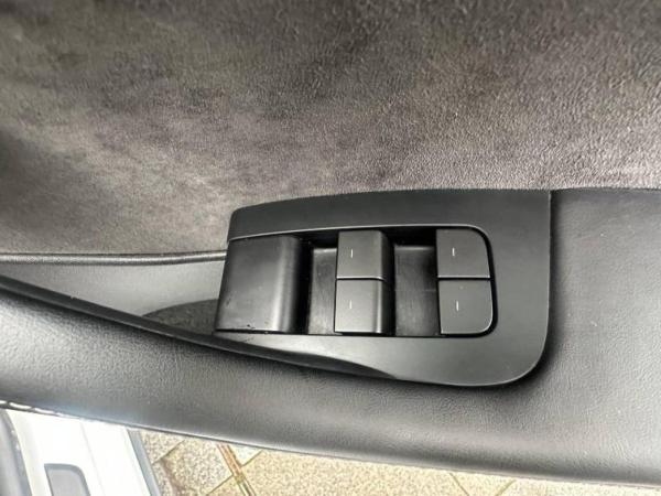 Tesla Model Y SUV 5dr Electric Auto RWD (346 ps)