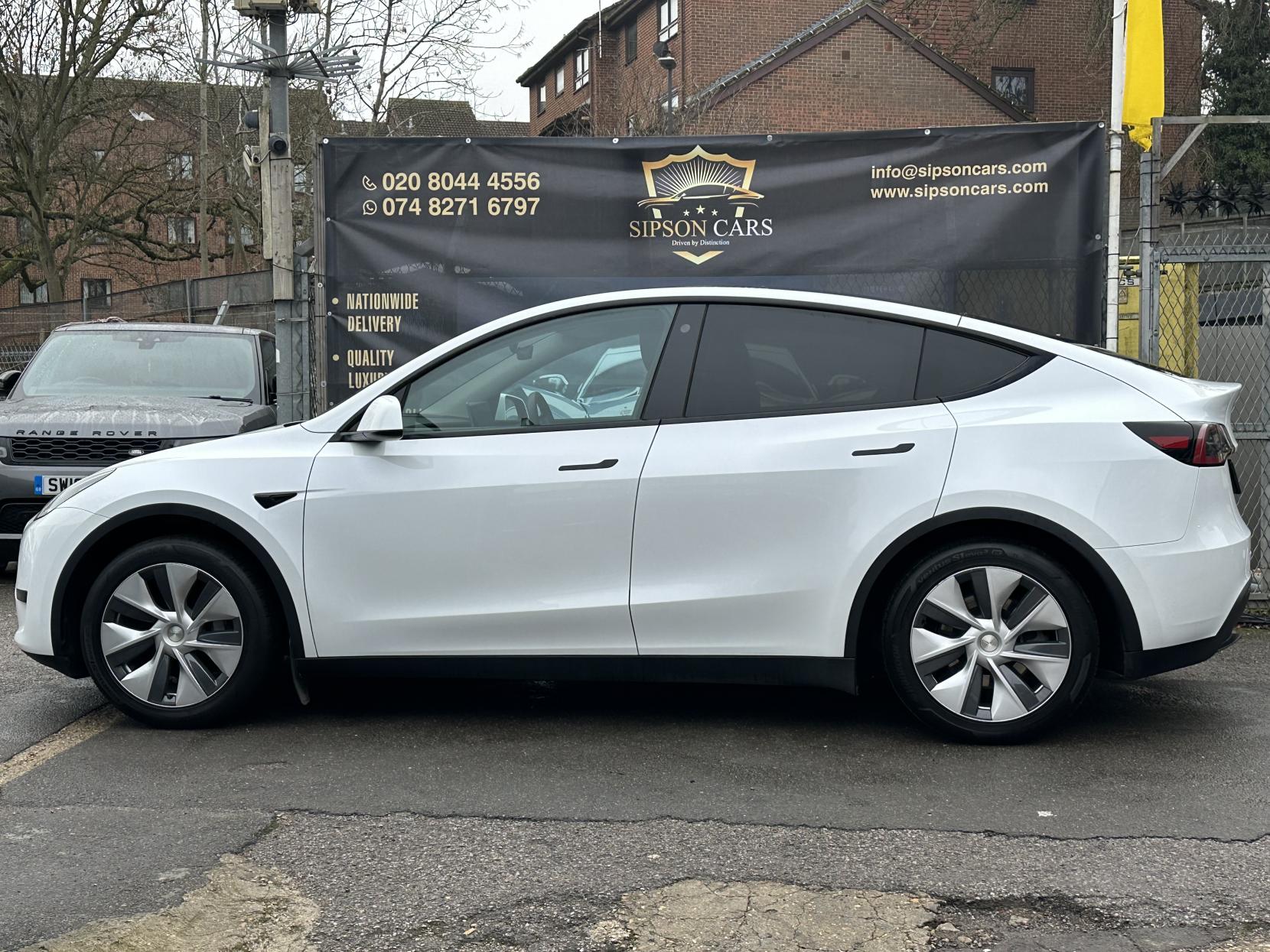 Tesla Model Y SUV (2021 - 2024)