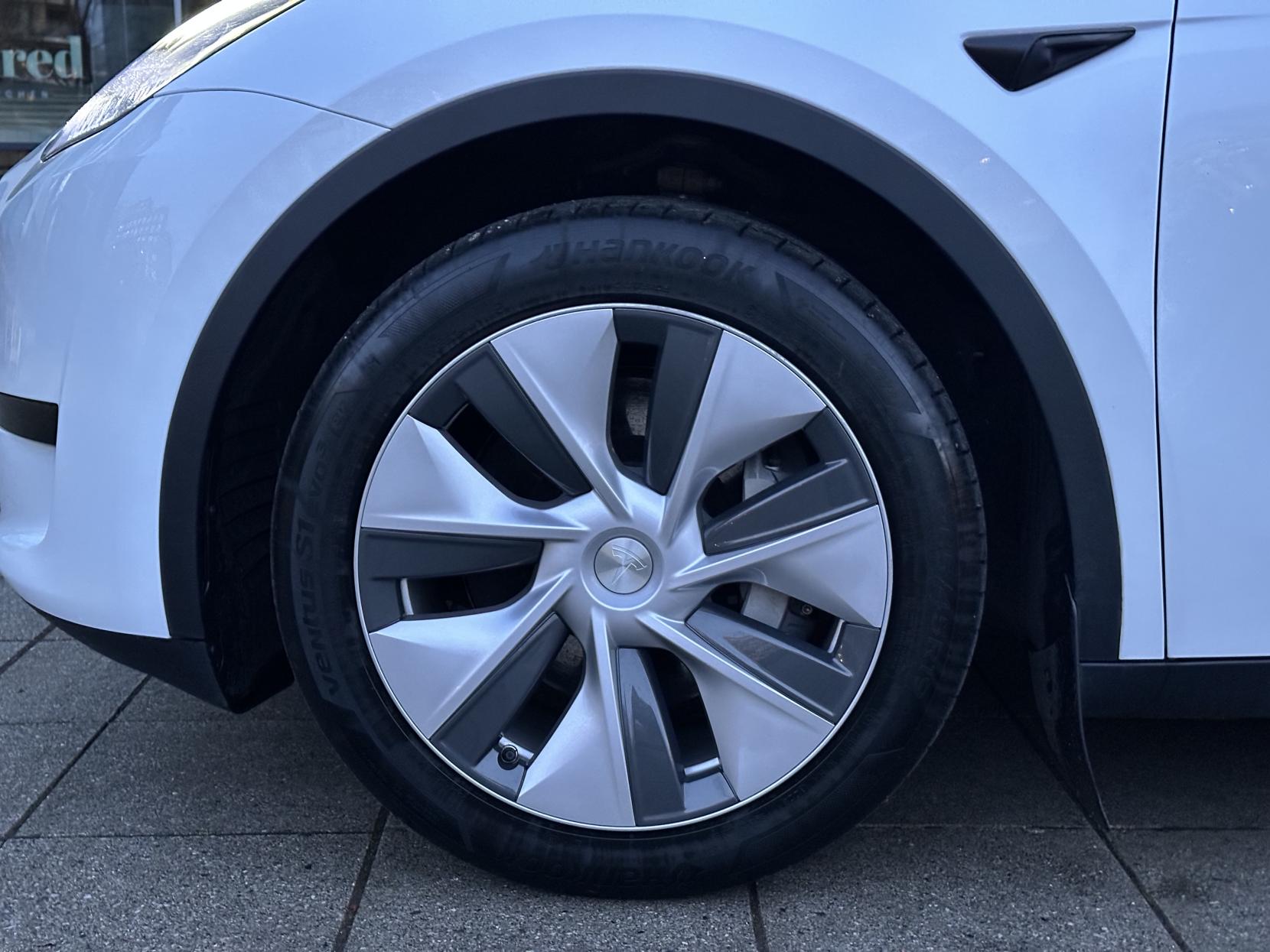 Tesla Model Y SUV 5dr Electric Auto RWD (346 ps)