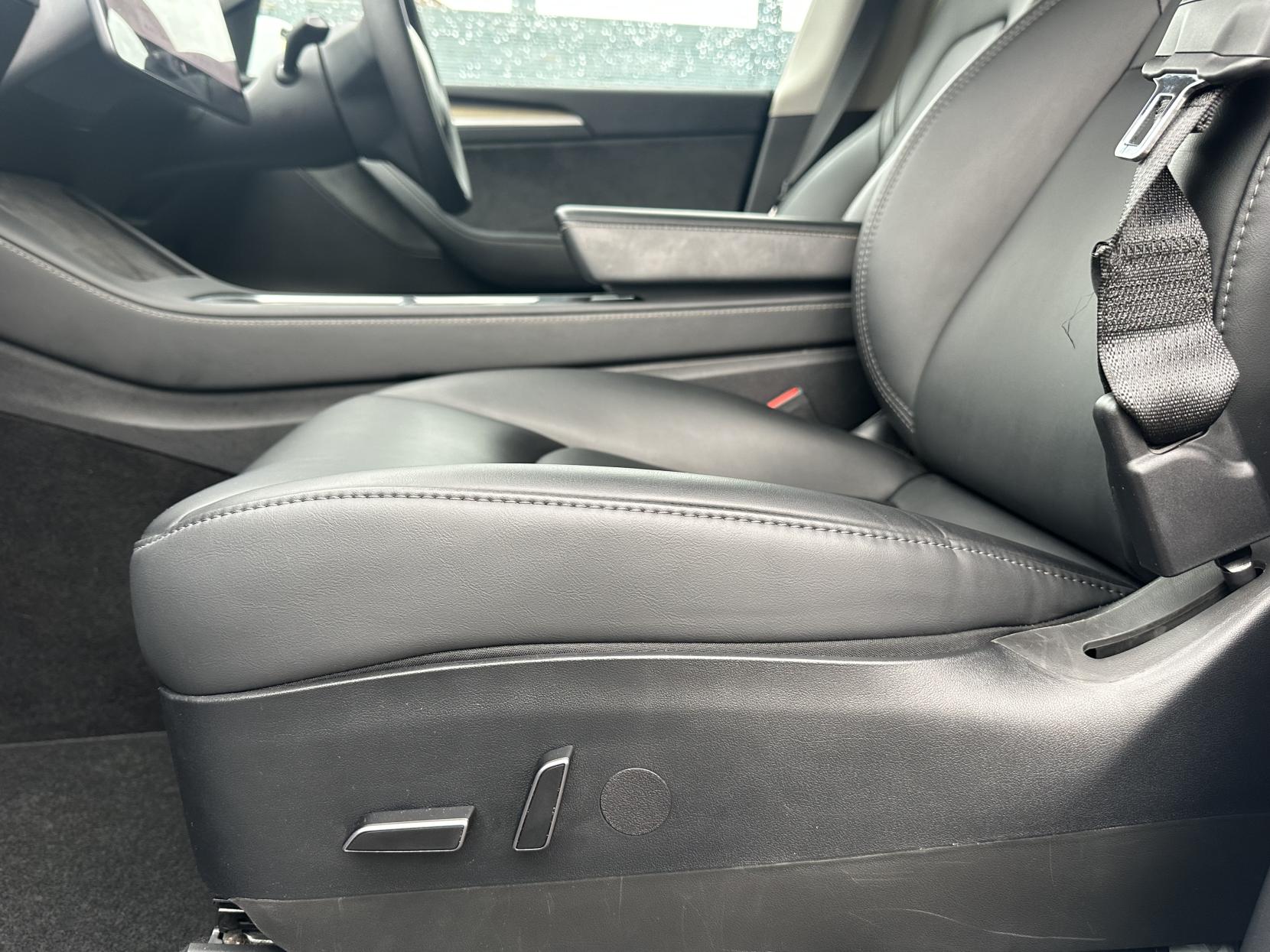 Tesla Model Y SUV 5dr Electric Auto RWD (346 ps)