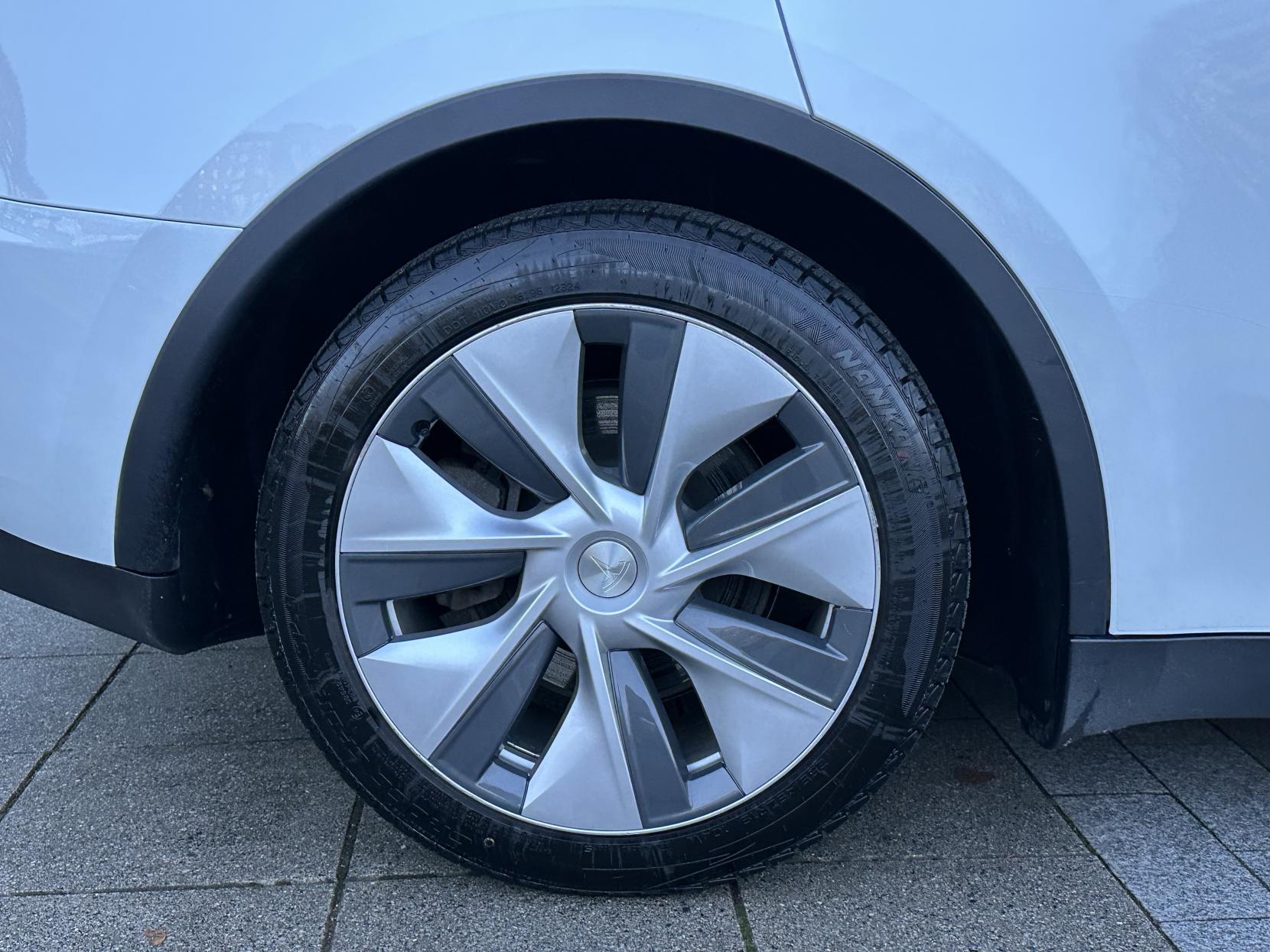 Tesla Model Y SUV 5dr Electric Auto RWD (346 ps)