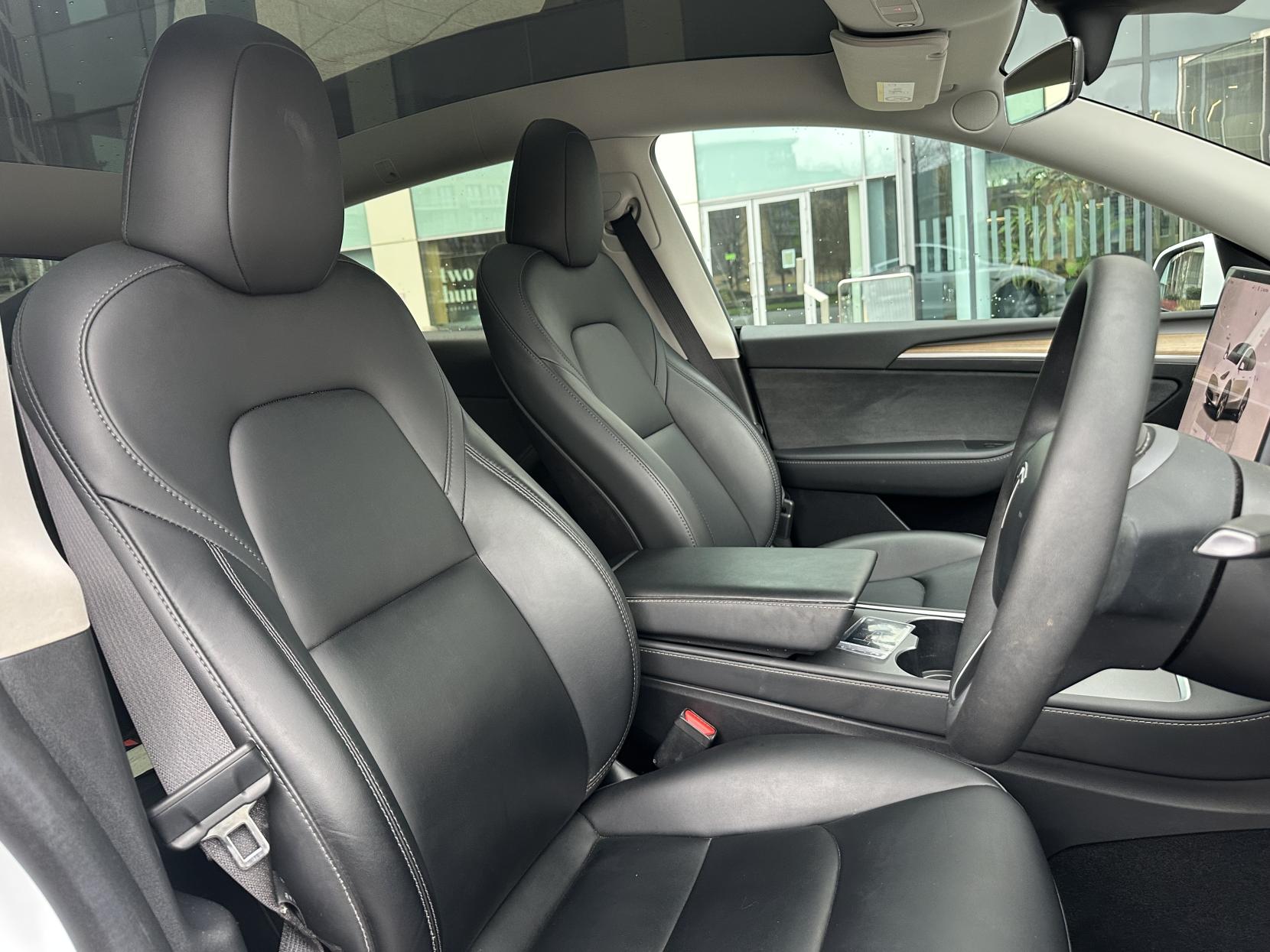 Tesla Model Y SUV 5dr Electric Auto RWD (346 ps)