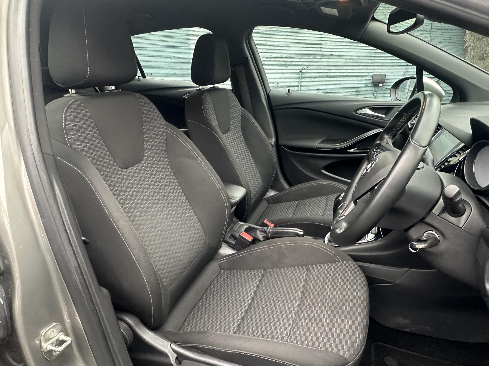 Vauxhall Astra 1.4i Turbo SRi Nav Hatchback 5dr Petrol Manual Euro 6 (150 ps)