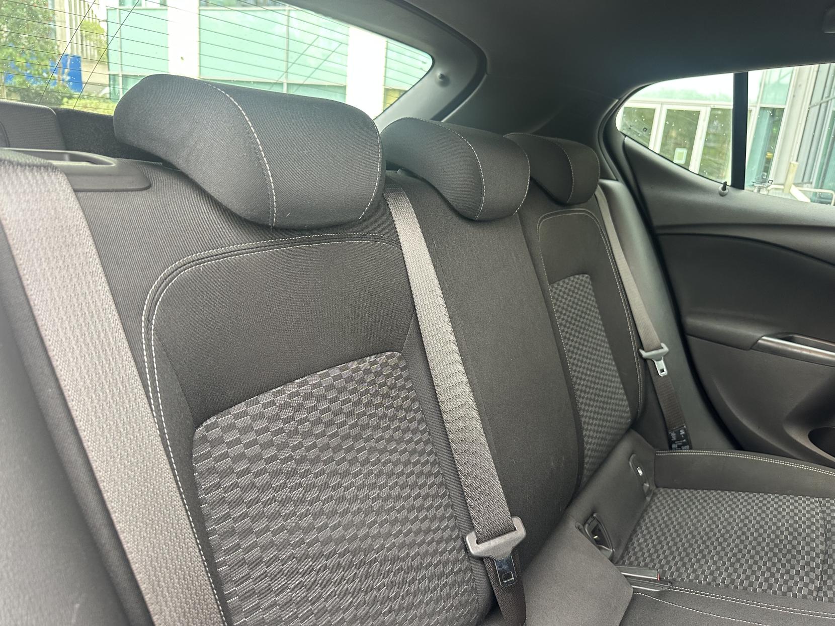 Vauxhall Astra 1.4i Turbo SRi Nav Hatchback 5dr Petrol Manual Euro 6 (150 ps)