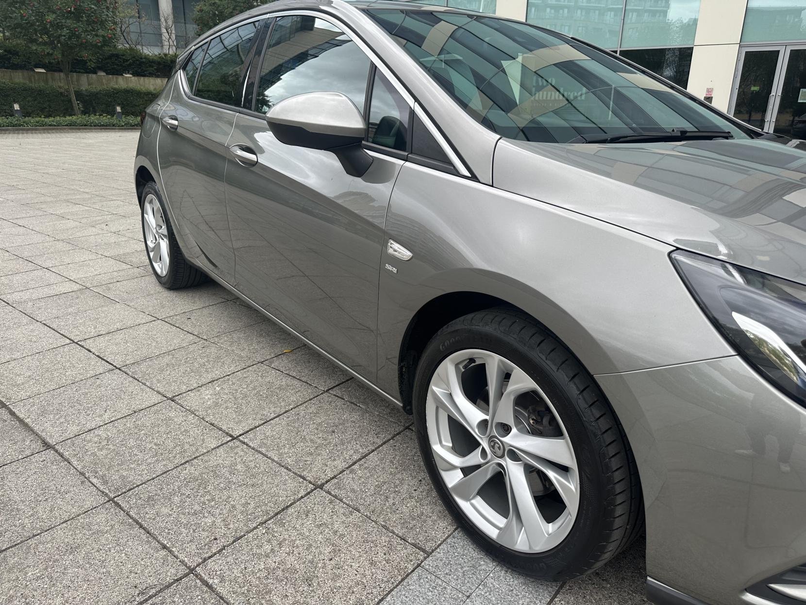 Vauxhall Astra 1.4i Turbo SRi Nav Hatchback 5dr Petrol Manual Euro 6 (150 ps)