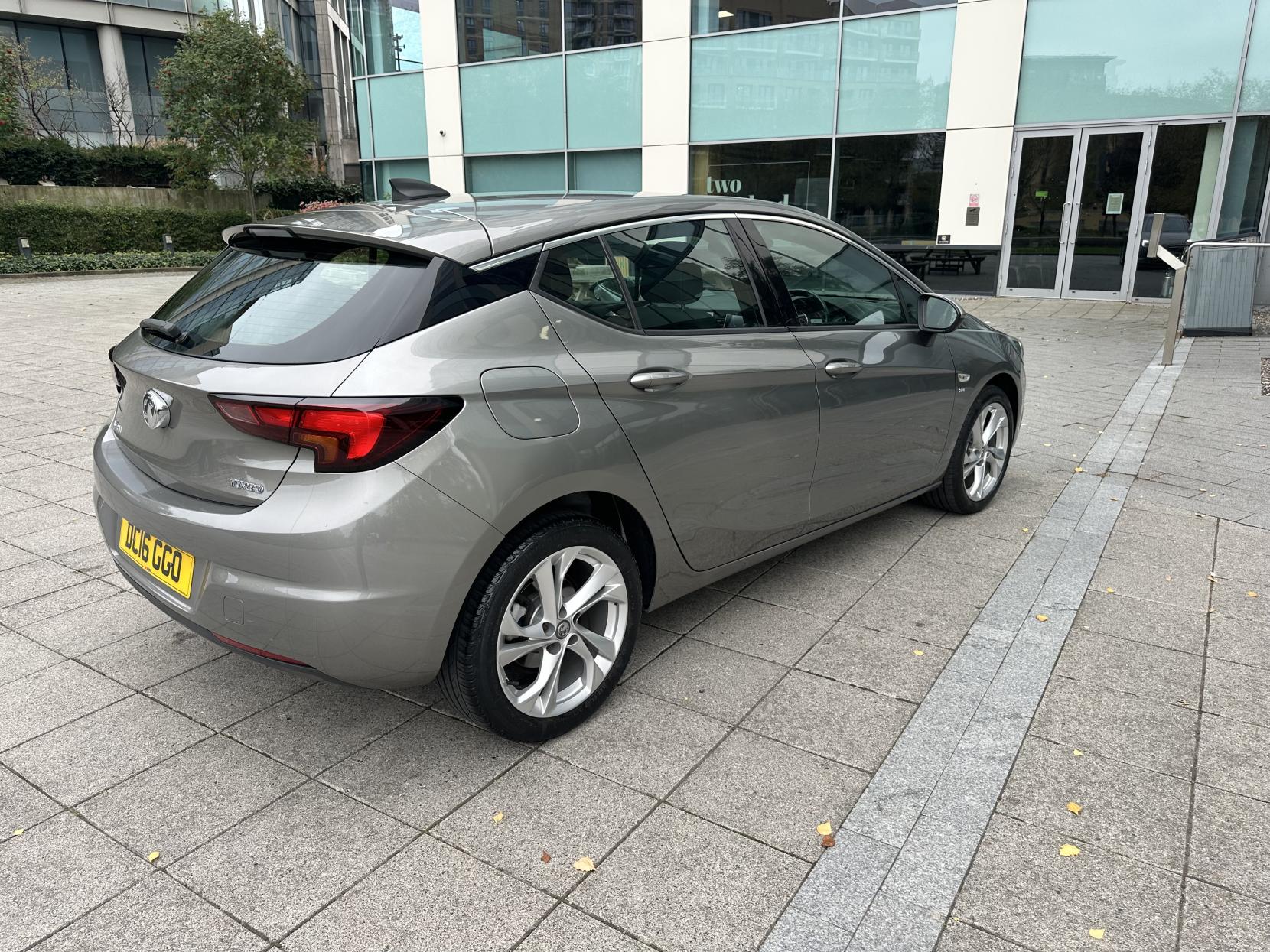 Vauxhall Astra 1.4i Turbo SRi Nav Hatchback 5dr Petrol Manual Euro 6 (150 ps)