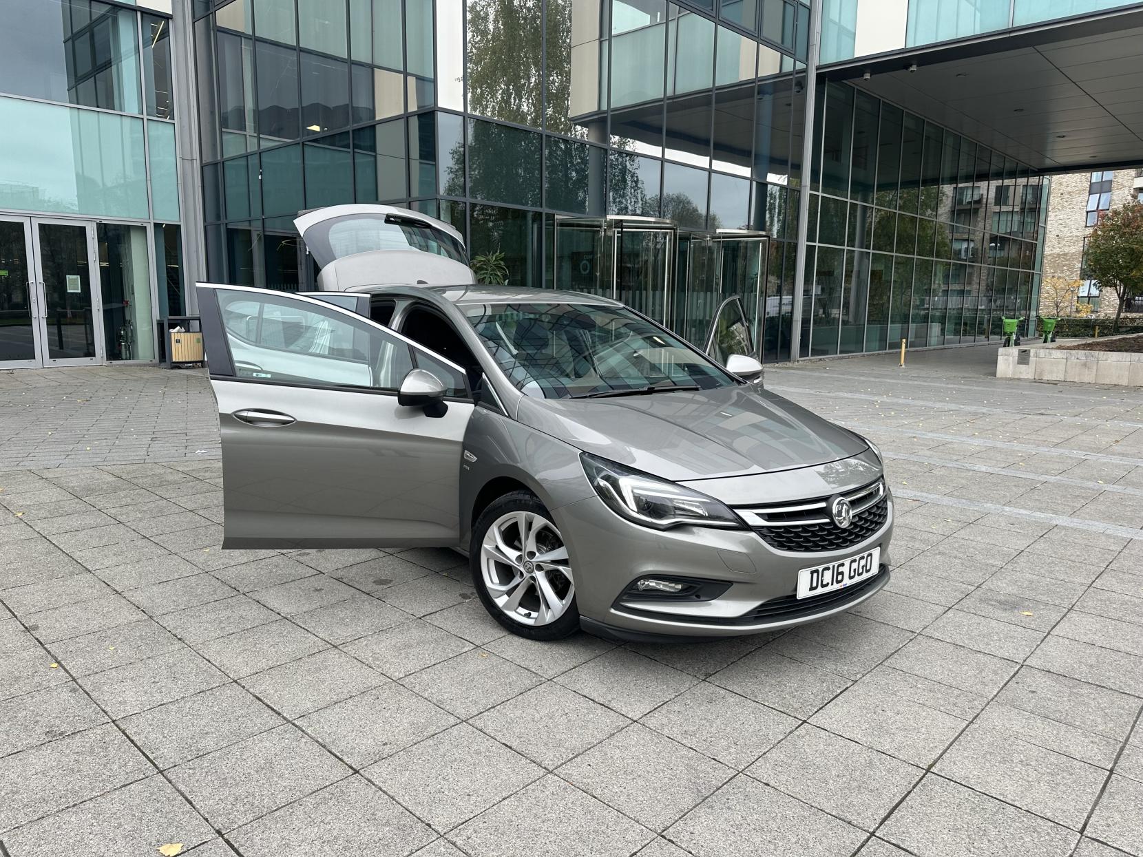 Vauxhall Astra 1.4i Turbo SRi Nav Hatchback 5dr Petrol Manual Euro 6 (150 ps)