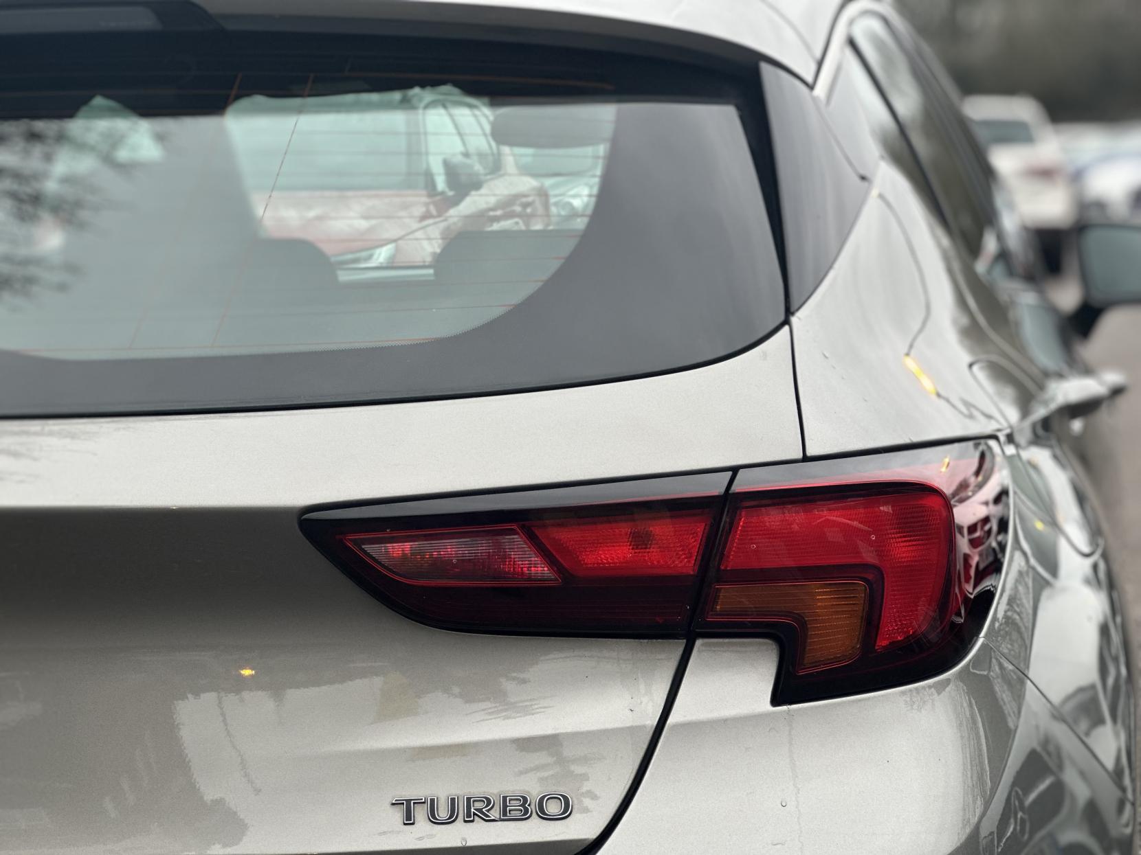 Vauxhall Astra 1.4i Turbo SRi Nav Hatchback 5dr Petrol Manual Euro 6 (150 ps)