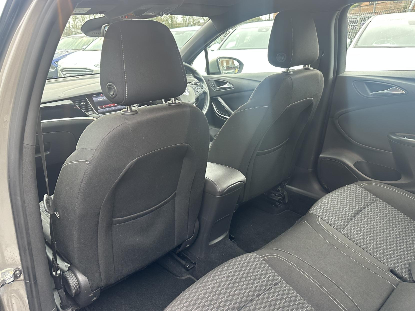 Vauxhall Astra 1.4i Turbo SRi Nav Hatchback 5dr Petrol Manual Euro 6 (150 ps)