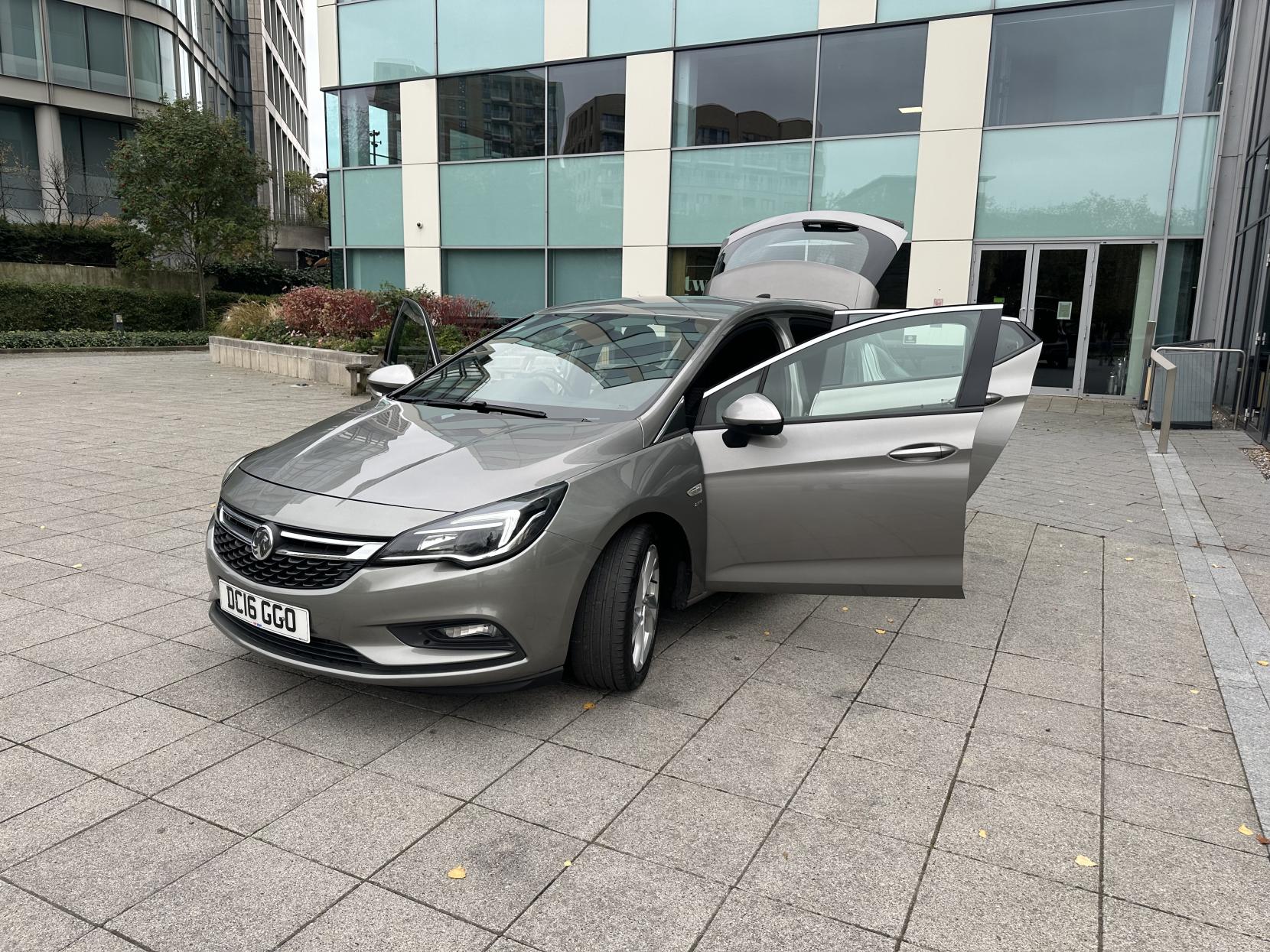 Vauxhall Astra 1.4i Turbo SRi Nav Hatchback 5dr Petrol Manual Euro 6 (150 ps)