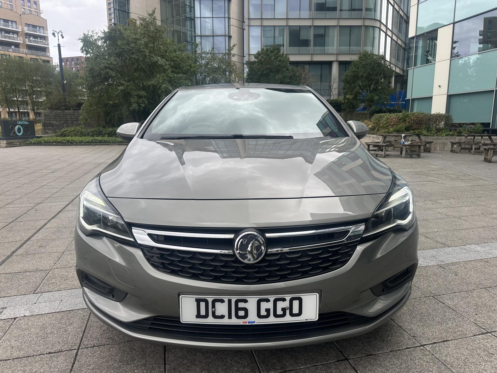 Vauxhall Astra 1.4i Turbo SRi Nav Hatchback 5dr Petrol Manual Euro 6 (150 ps)