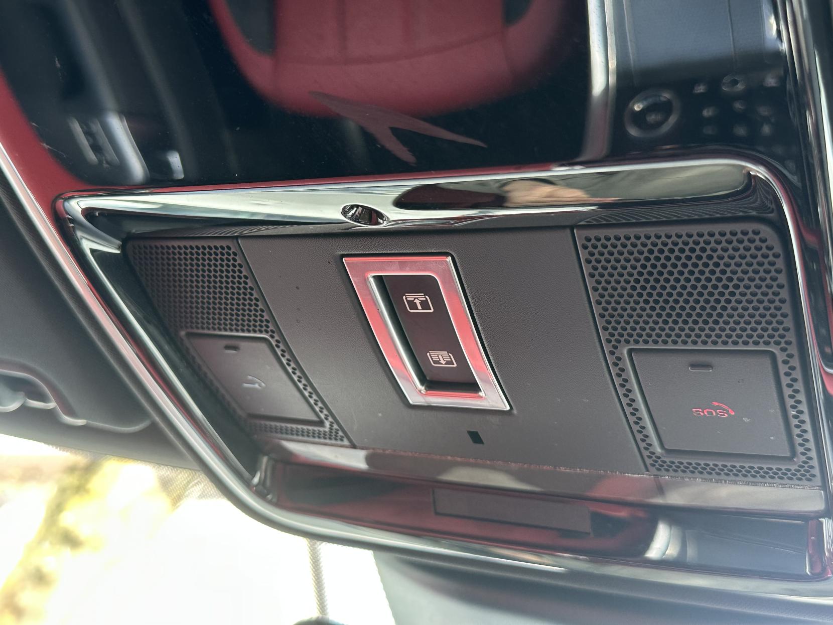 Land Rover Range Rover Sport 3.0 SD V6 HSE Dynamic SUV 5dr Diesel Auto 4WD Euro 6 (s/s) (306 ps)