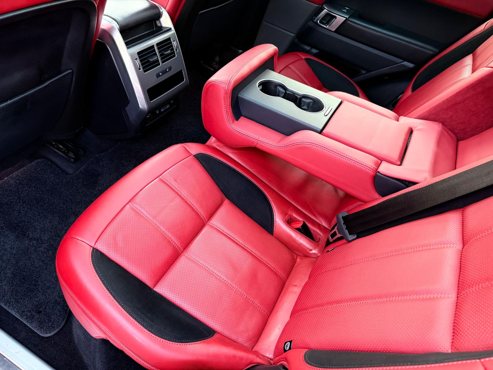 Land Rover Range Rover Sport 3.0 SD V6 HSE Dynamic SUV 5dr Diesel Auto 4WD Euro 6 (s/s) (306 ps)