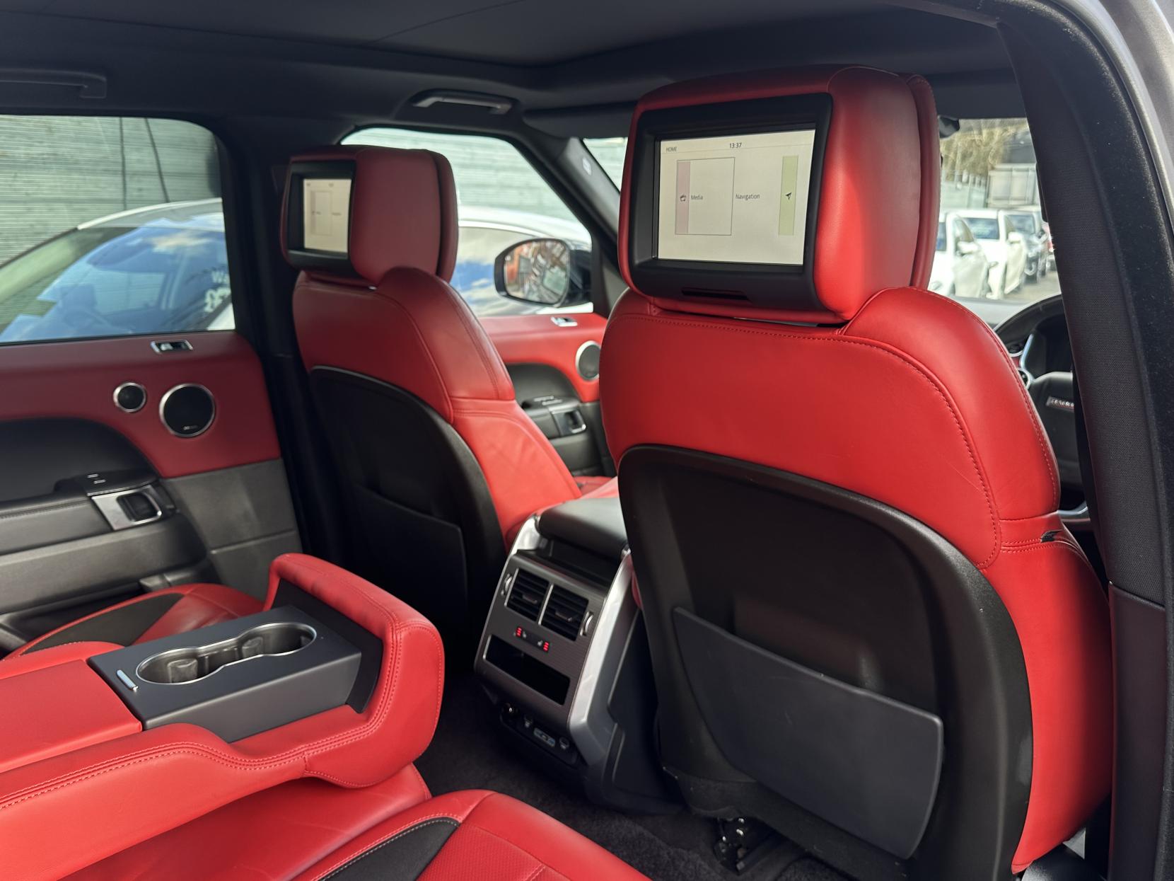 Land Rover Range Rover Sport 3.0 SD V6 HSE Dynamic SUV 5dr Diesel Auto 4WD Euro 6 (s/s) (306 ps)