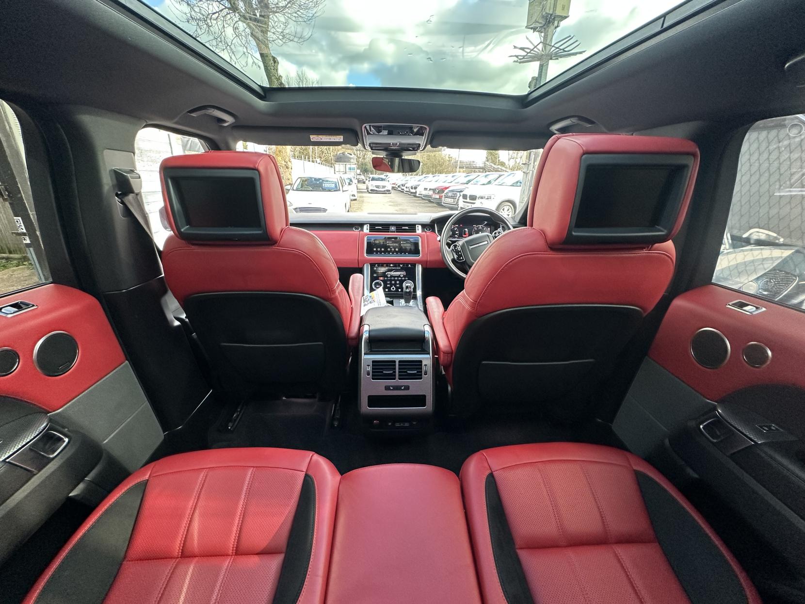 Land Rover Range Rover Sport 3.0 SD V6 HSE Dynamic SUV 5dr Diesel Auto 4WD Euro 6 (s/s) (306 ps)