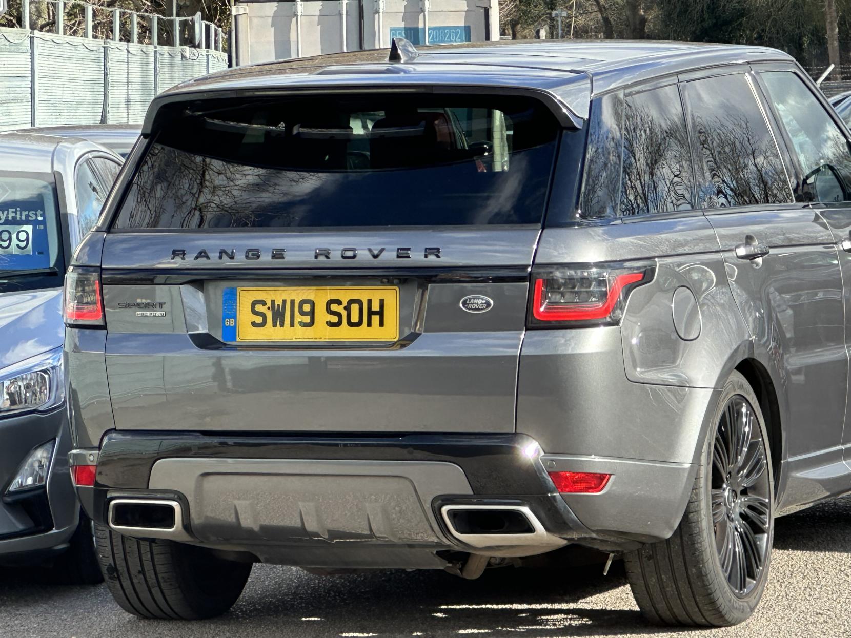 Land Rover Range Rover Sport 3.0 SD V6 HSE Dynamic SUV 5dr Diesel Auto 4WD Euro 6 (s/s) (306 ps)