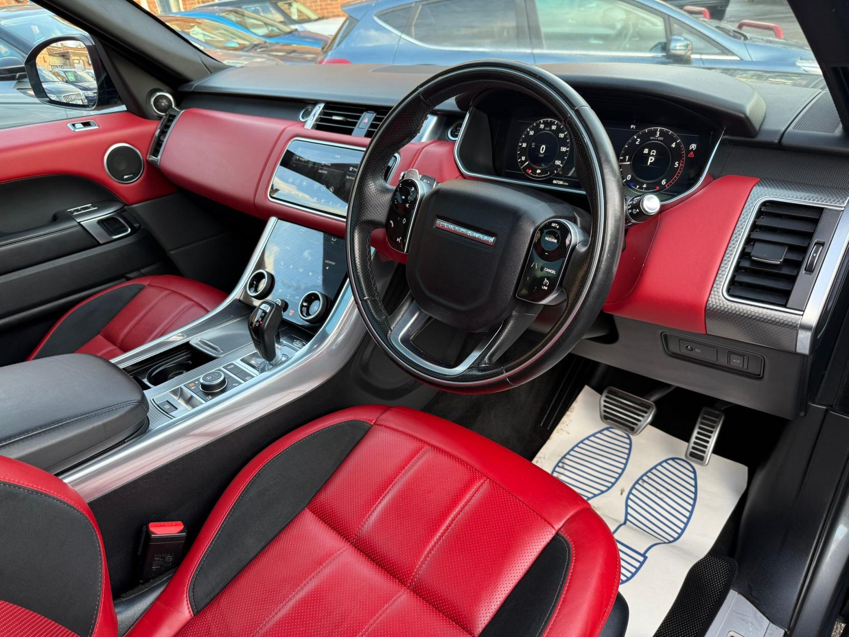 Land Rover Range Rover Sport 3.0 SD V6 HSE Dynamic SUV 5dr Diesel Auto 4WD Euro 6 (s/s) (306 ps)