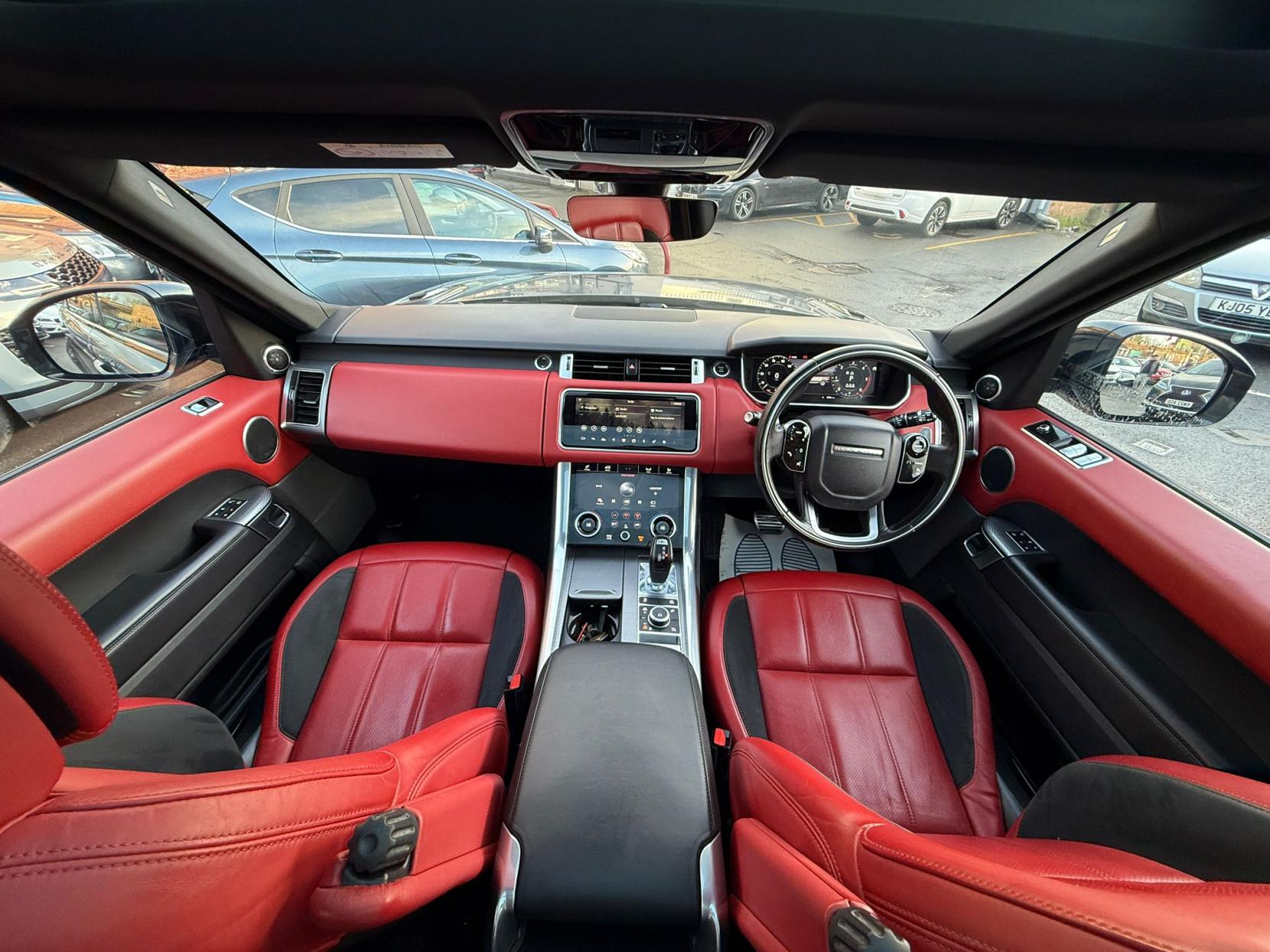 Land Rover Range Rover Sport 3.0 SD V6 HSE Dynamic SUV 5dr Diesel Auto 4WD Euro 6 (s/s) (306 ps)