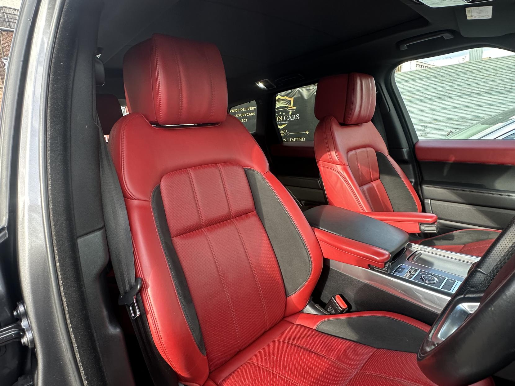 Land Rover Range Rover Sport 3.0 SD V6 HSE Dynamic SUV 5dr Diesel Auto 4WD Euro 6 (s/s) (306 ps)