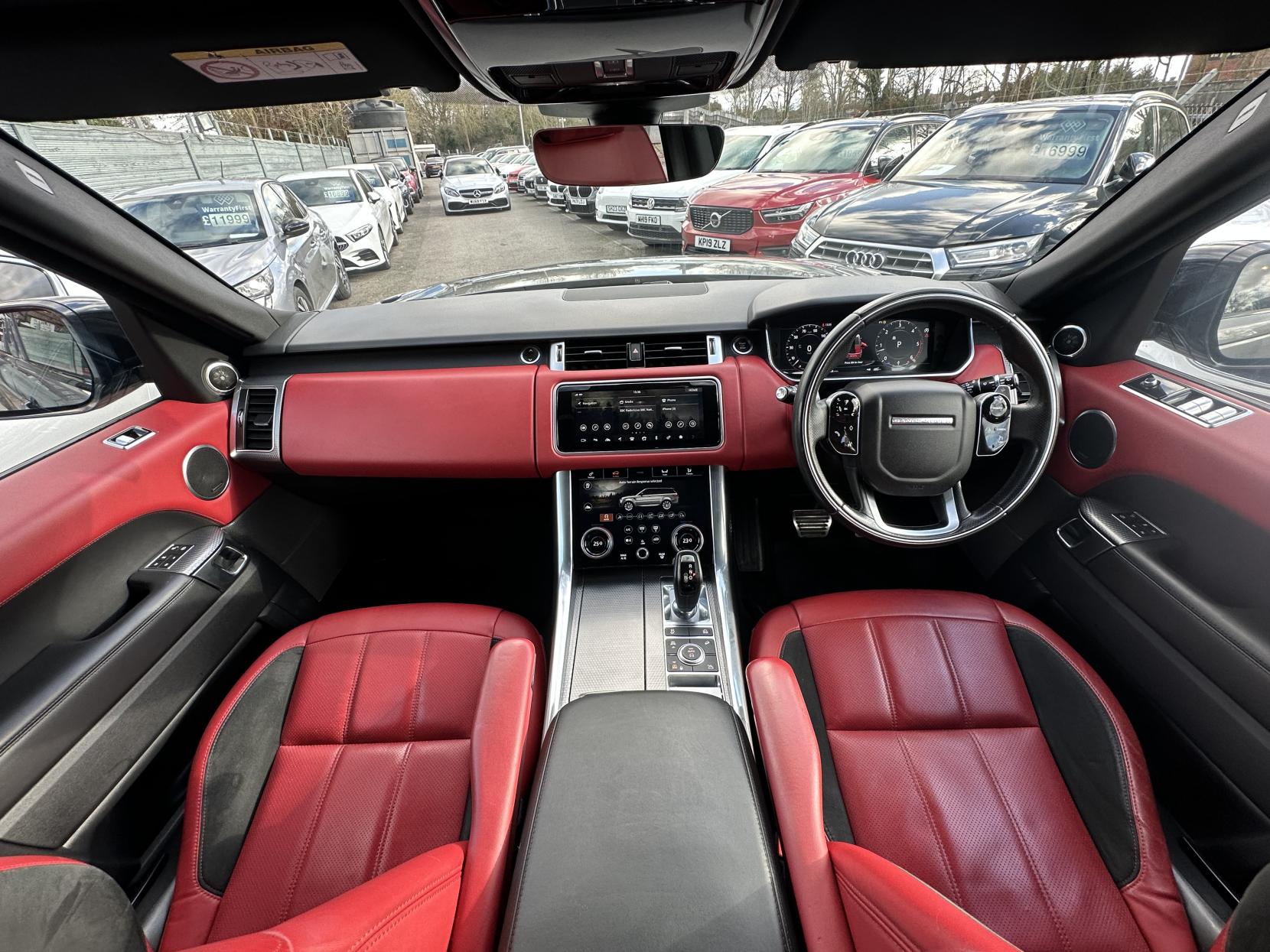 Land Rover Range Rover Sport 3.0 SD V6 HSE Dynamic SUV 5dr Diesel Auto 4WD Euro 6 (s/s) (306 ps)