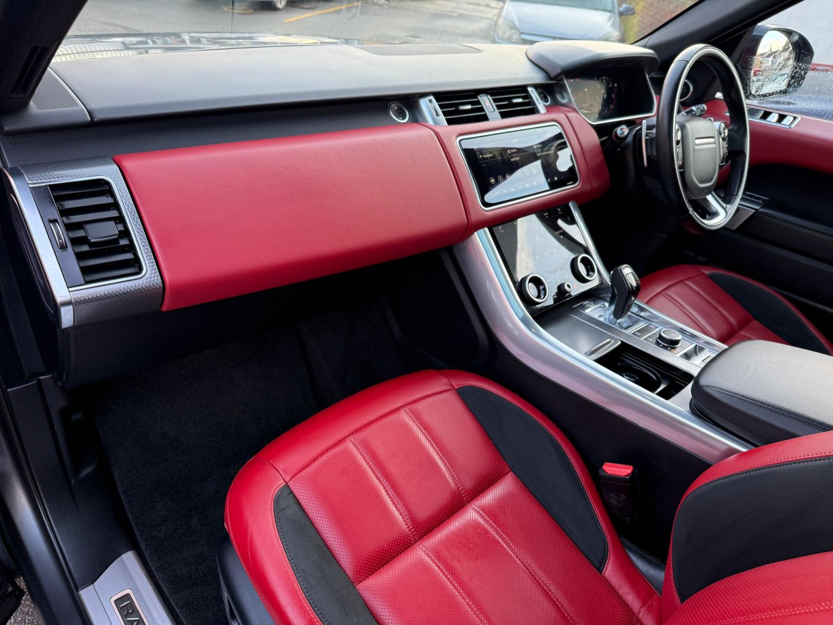 Land Rover Range Rover Sport 3.0 SD V6 HSE Dynamic SUV 5dr Diesel Auto 4WD Euro 6 (s/s) (306 ps)